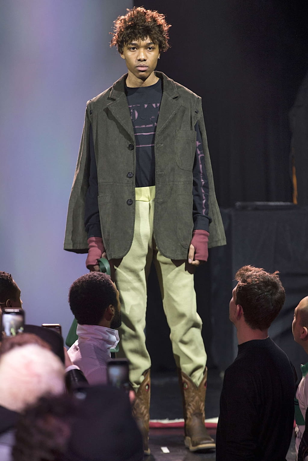 Fashion Week New York Fall/Winter 2019 look 9 from the Telfar collection 女装