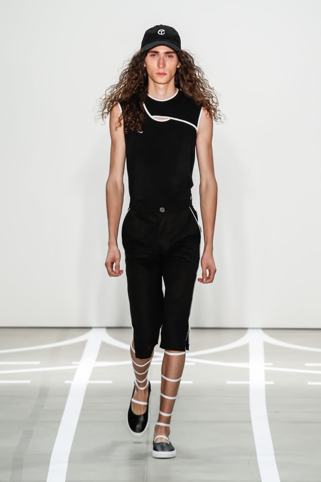 Fashion Week New York Spring/Summer 2017 look 15 from the Telfar collection 女装