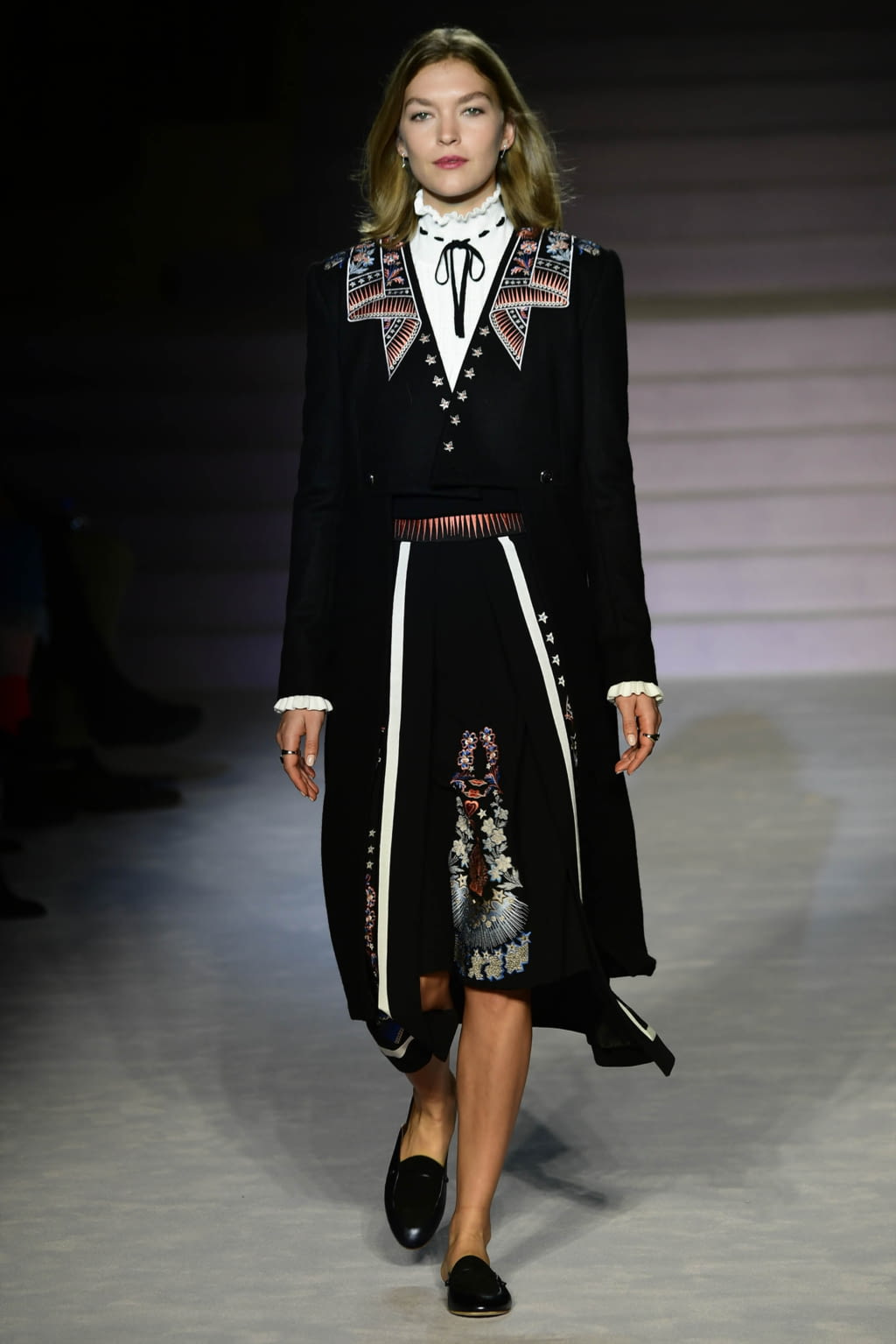 Fashion Week London Fall/Winter 2017 look 1 from the Temperley London collection womenswear