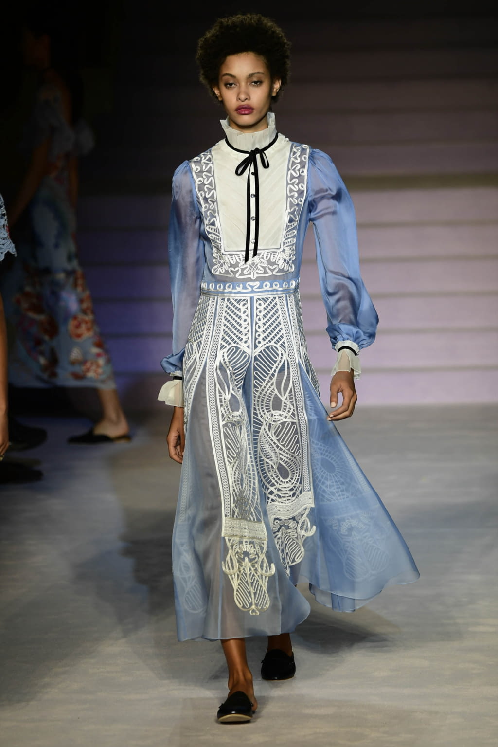 Fashion Week London Fall/Winter 2017 look 15 from the Temperley London collection womenswear