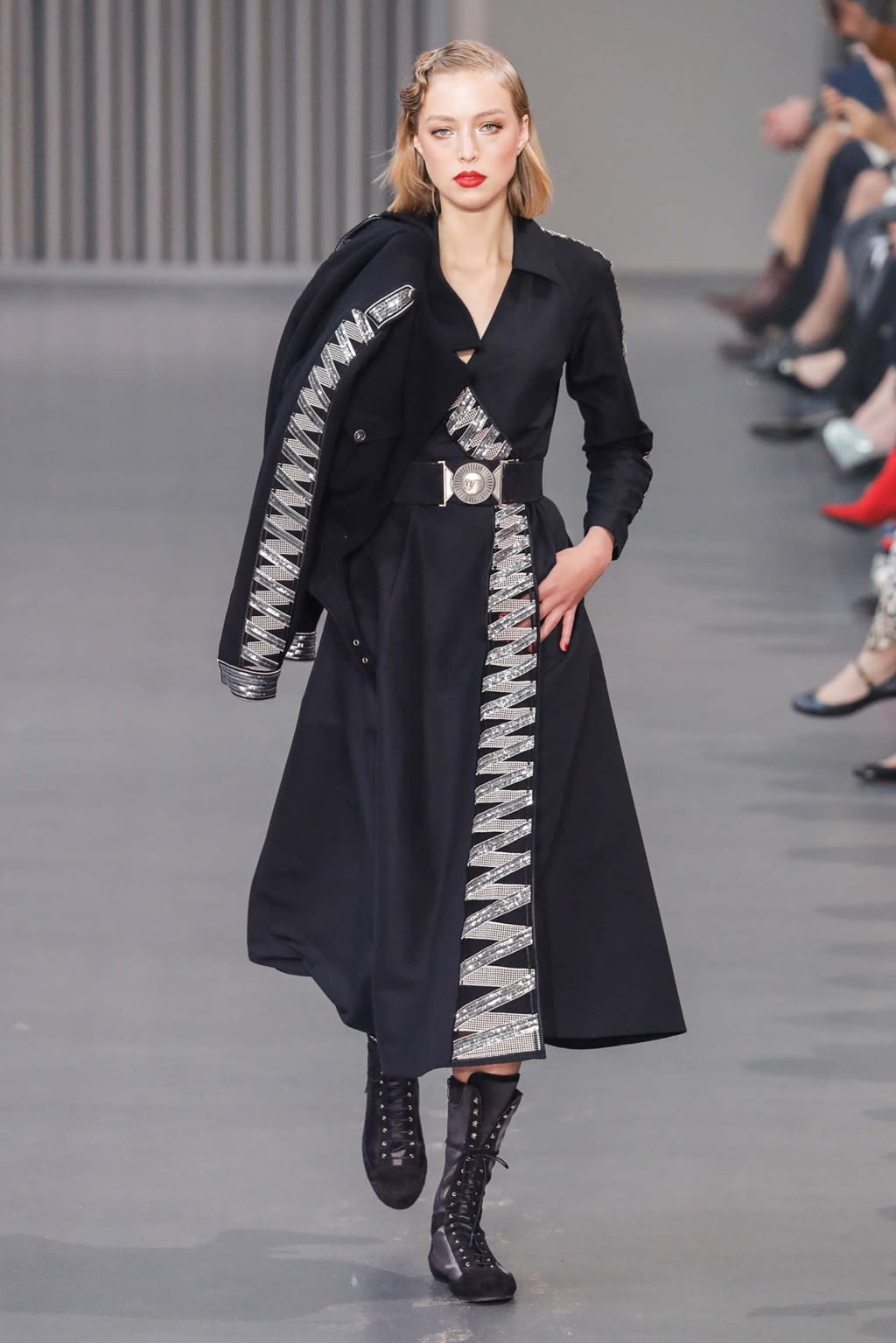 Fashion Week London Fall/Winter 2018 look 21 from the Temperley London collection 女装