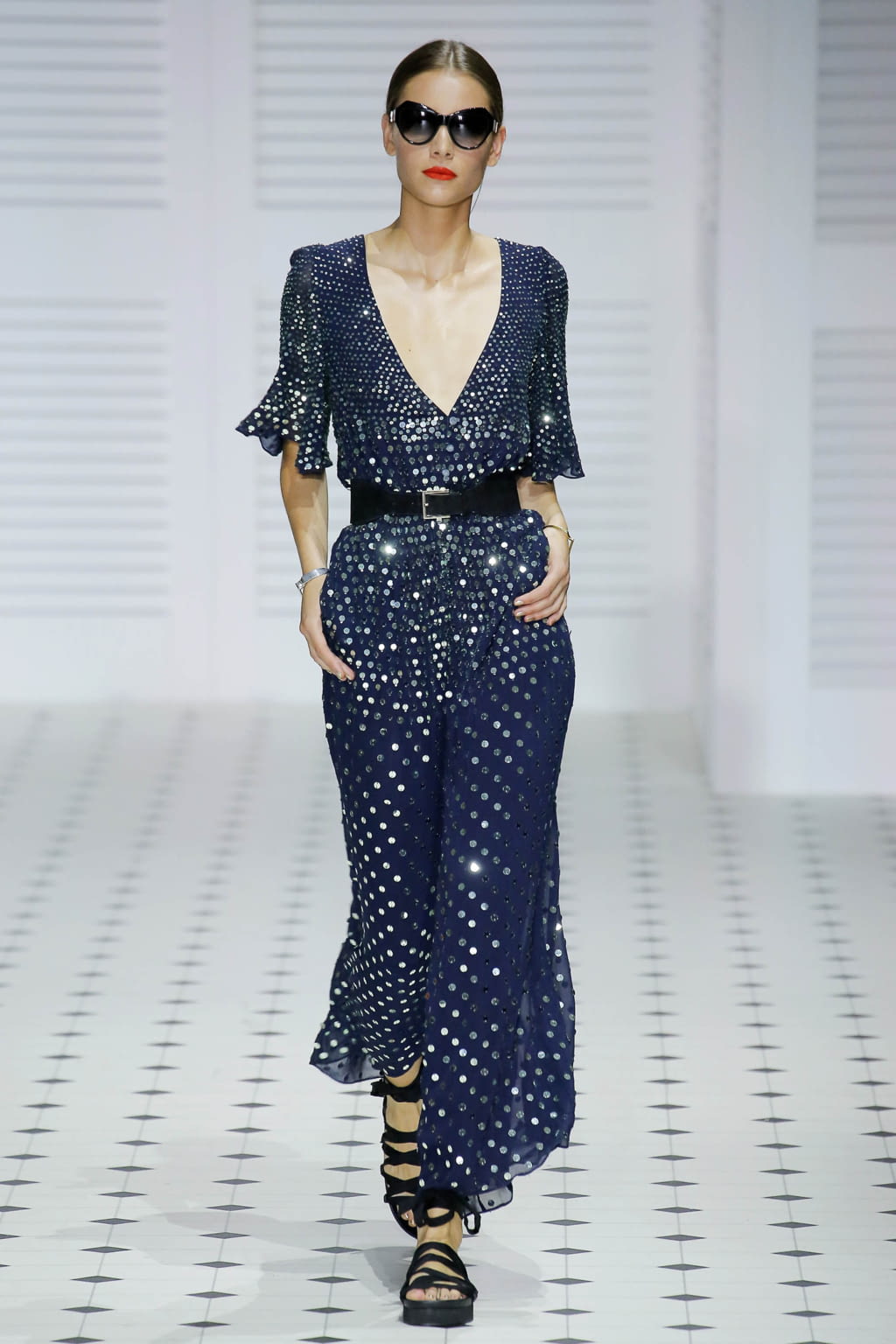 Fashion Week London Spring/Summer 2018 look 34 from the Temperley London collection womenswear