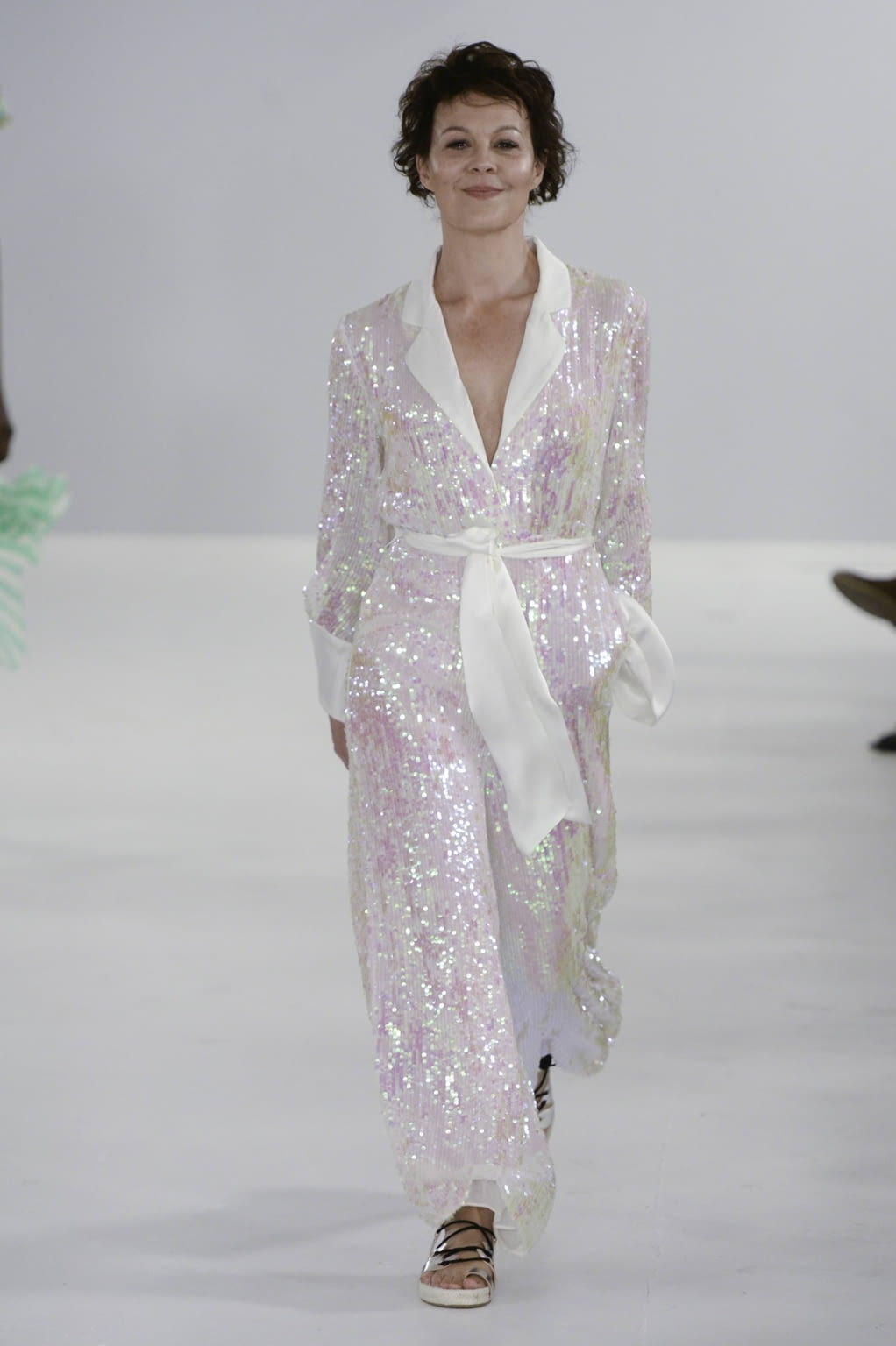Fashion Week London Spring/Summer 2019 look 18 from the Temperley London collection 女装