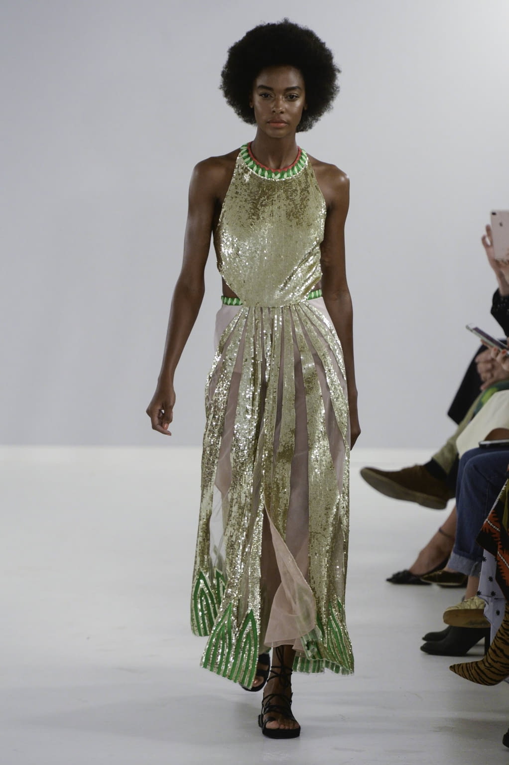 Fashion Week London Spring/Summer 2019 look 22 from the Temperley London collection womenswear