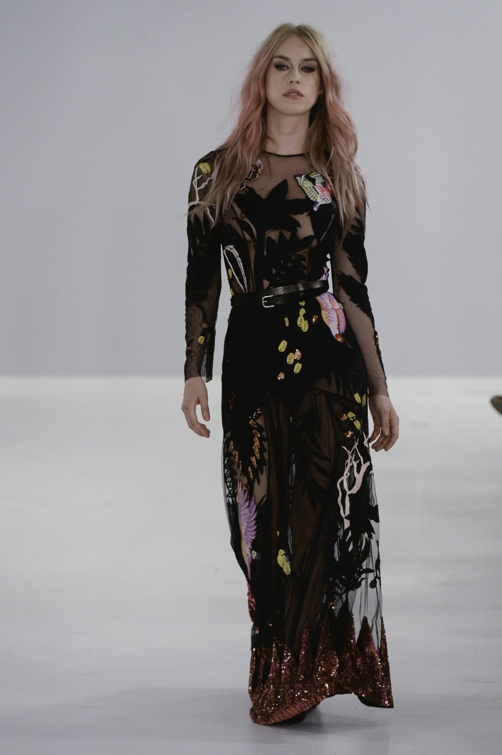 Fashion Week London Spring/Summer 2019 look 23 from the Temperley London collection womenswear