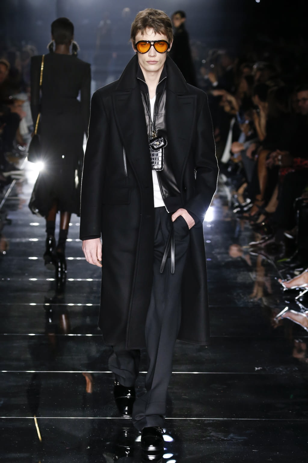 Fashion Week New York Fall/Winter 2020 look 33 from the Tom Ford collection womenswear