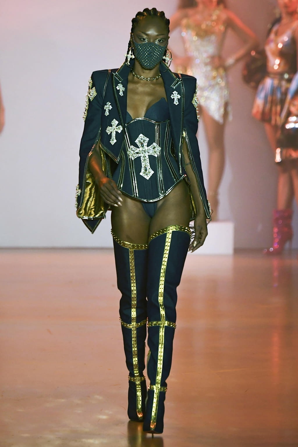 Fashion Week New York Fall/Winter 2020 look 18 from the The Blonds collection womenswear