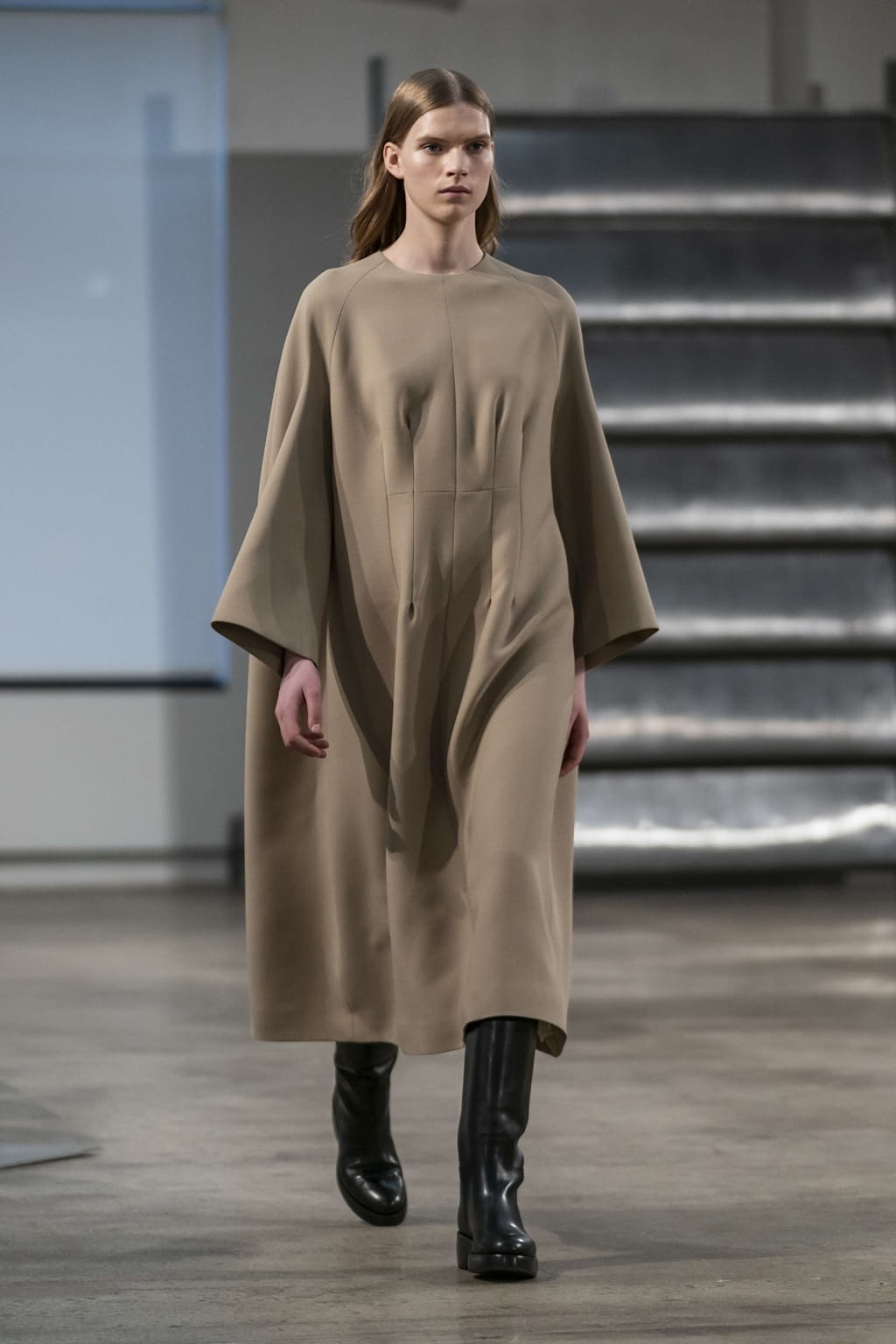 Fashion Week New York Fall/Winter 2019 look 10 from the The Row collection womenswear