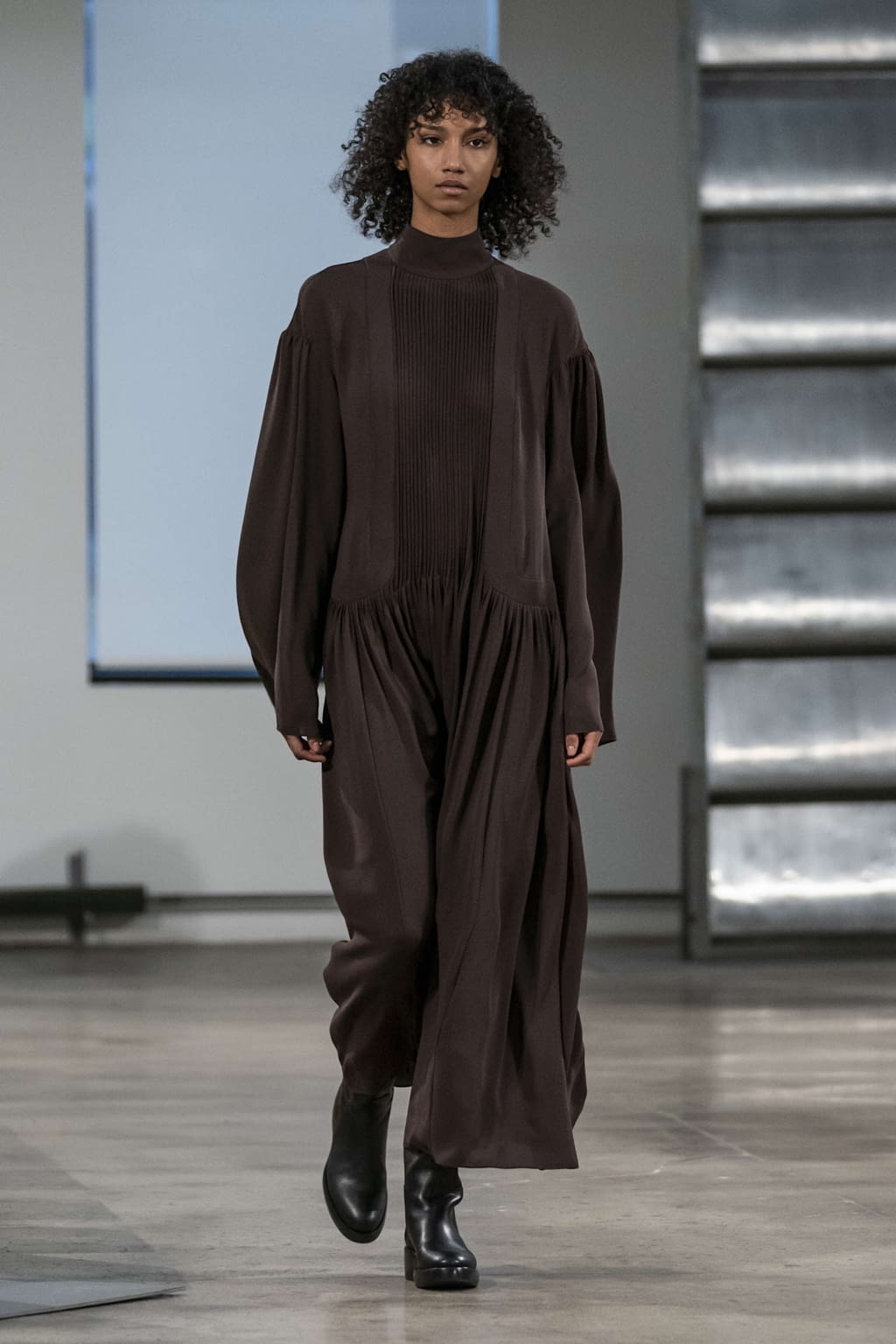 Fashion Week New York Fall/Winter 2019 look 17 from the The Row collection 女装