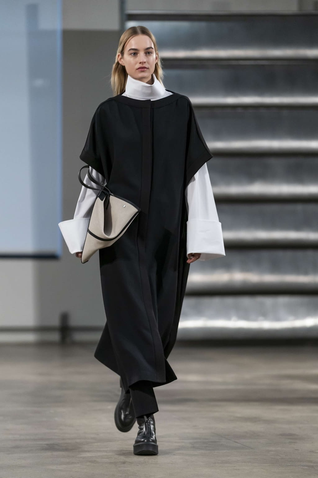 Fashion Week New York Fall/Winter 2019 look 27 from the The Row collection 女装