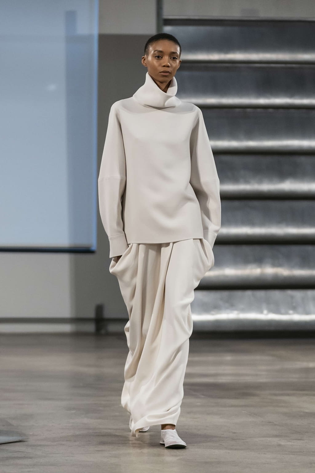Fashion Week New York Fall/Winter 2019 look 33 from the The Row collection womenswear