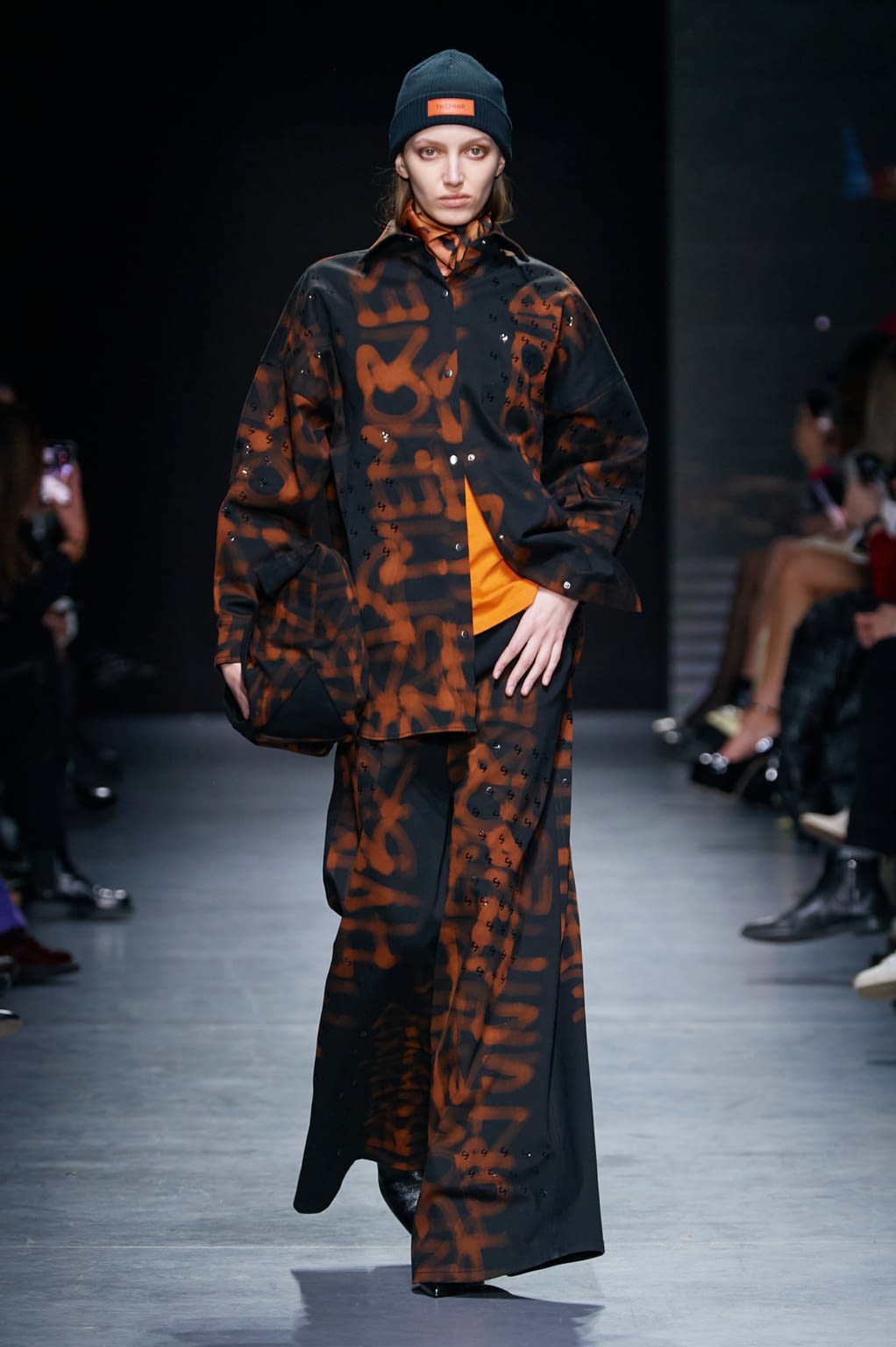 Fashion Week Milan Fall/Winter 2022 look 33 from the BUDAPEST SELECT collection 女装