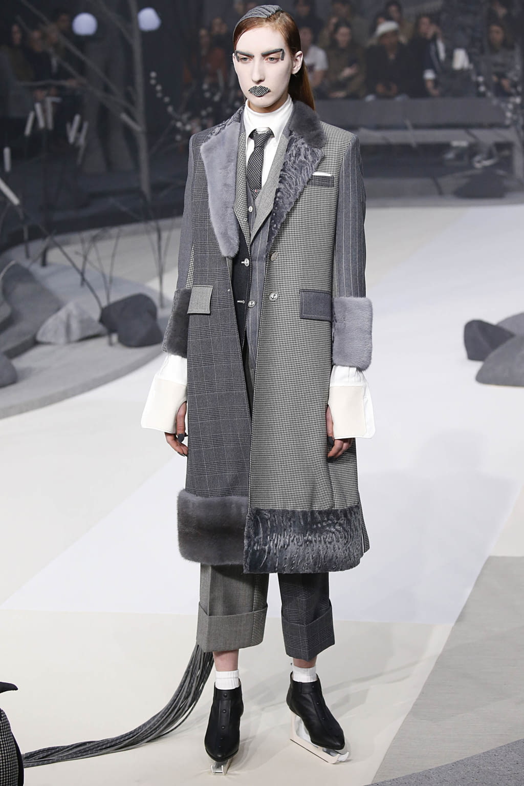 Fashion Week New York Fall/Winter 2017 look 5 from the Thom Browne collection 女装