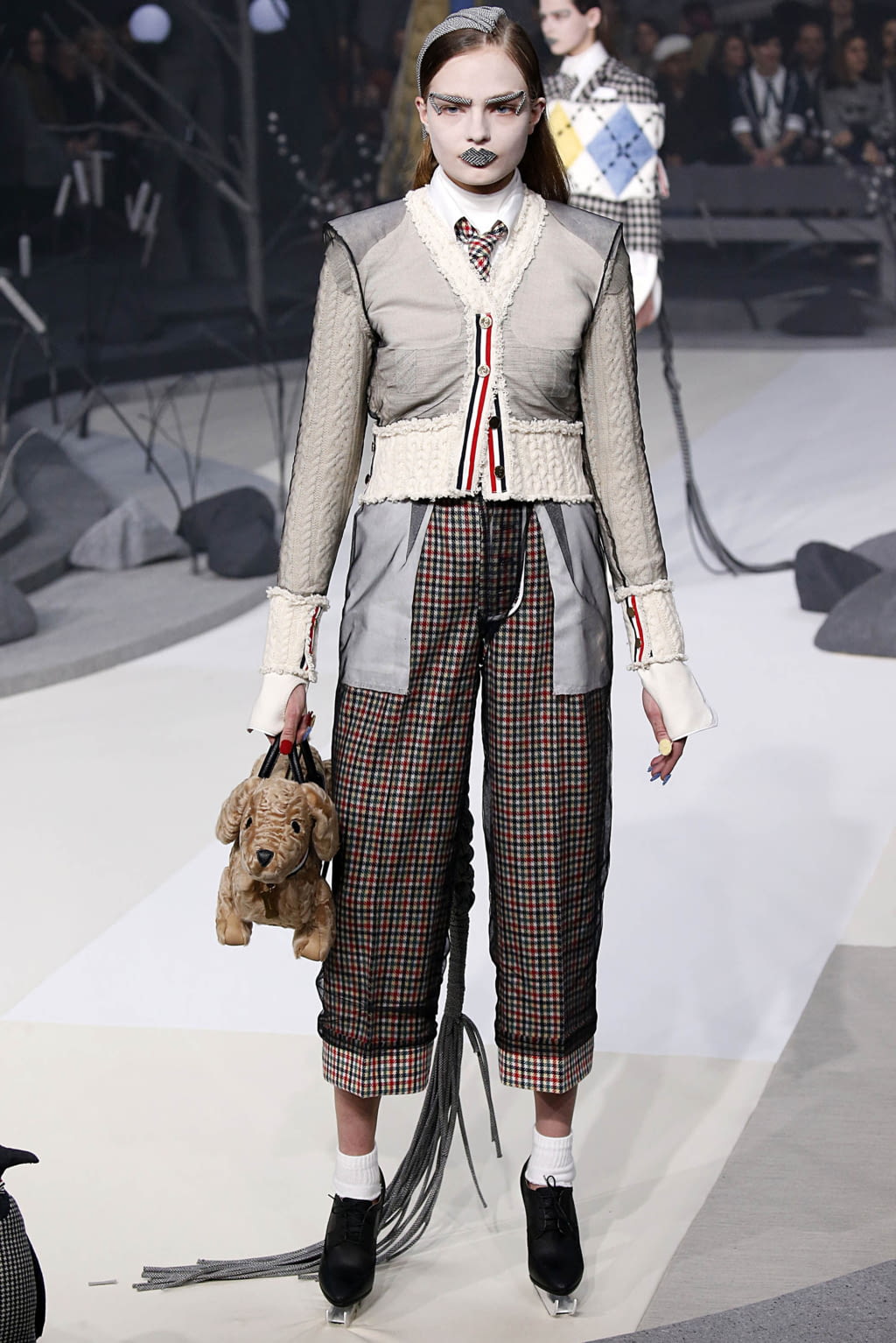 Fashion Week New York Fall/Winter 2017 look 28 from the Thom Browne collection womenswear