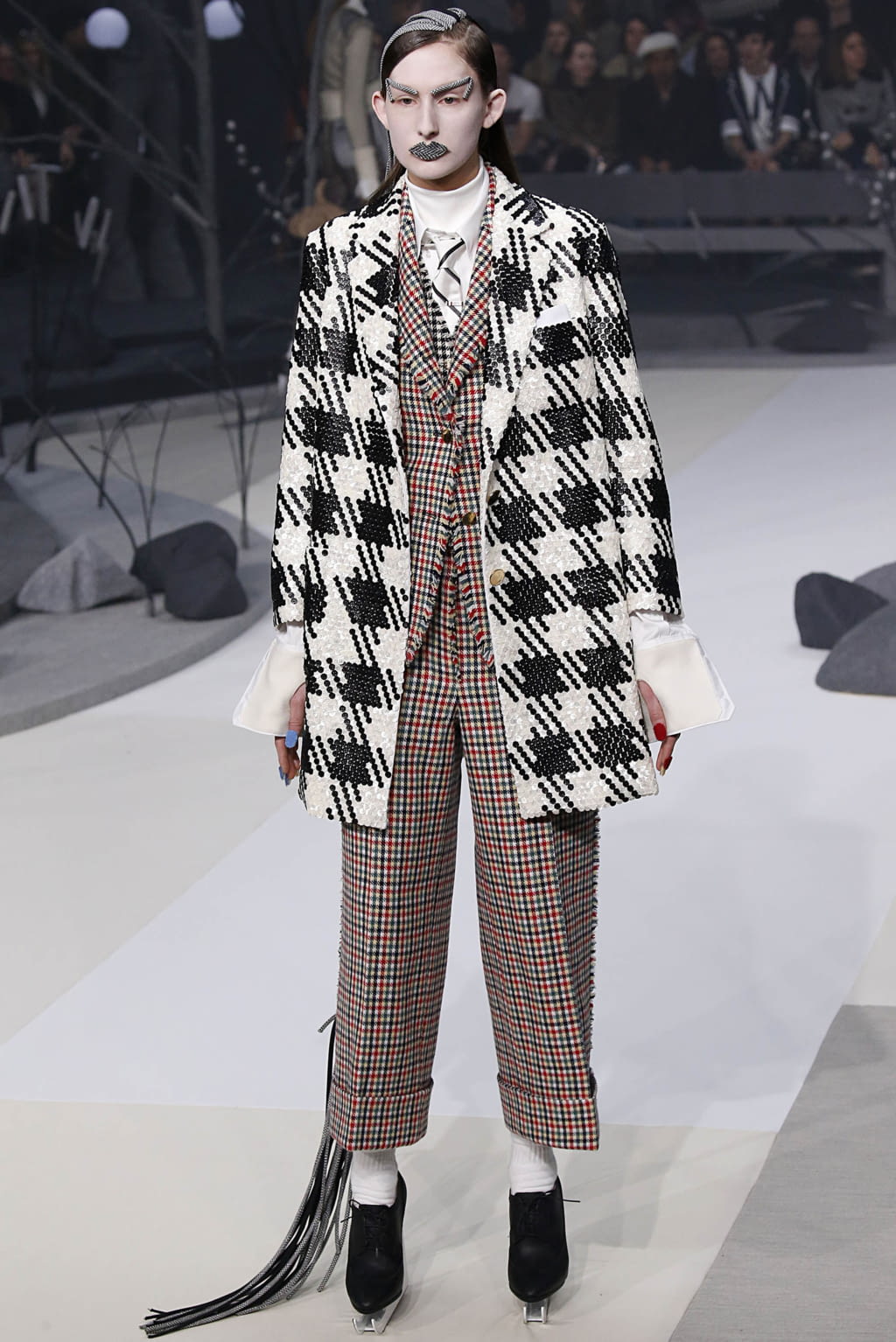 Fashion Week New York Fall/Winter 2017 look 30 from the Thom Browne collection womenswear