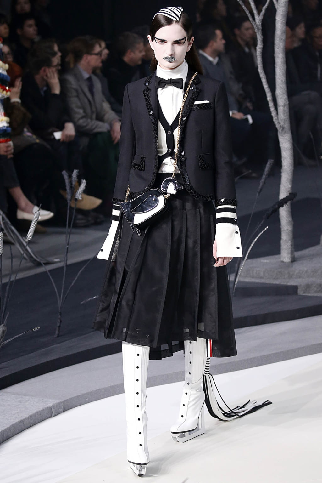 Fashion Week New York Fall/Winter 2017 look 37 from the Thom Browne collection womenswear