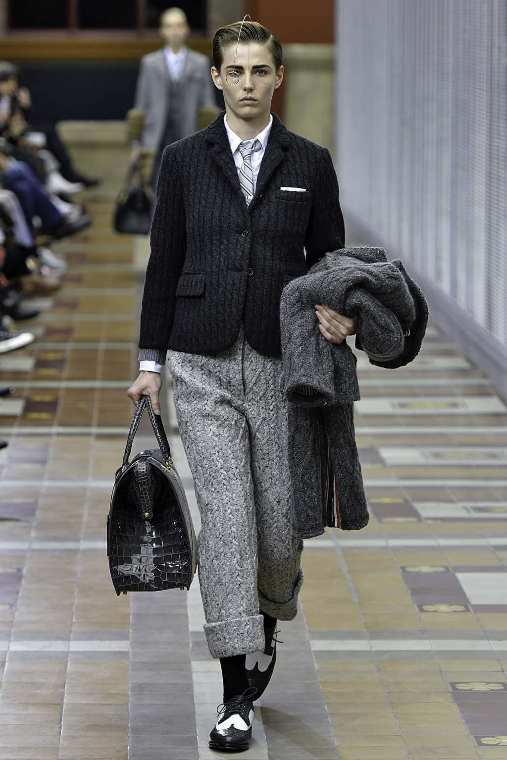Fashion Week Paris Fall/Winter 2019 look 14 from the Thom Browne collection womenswear