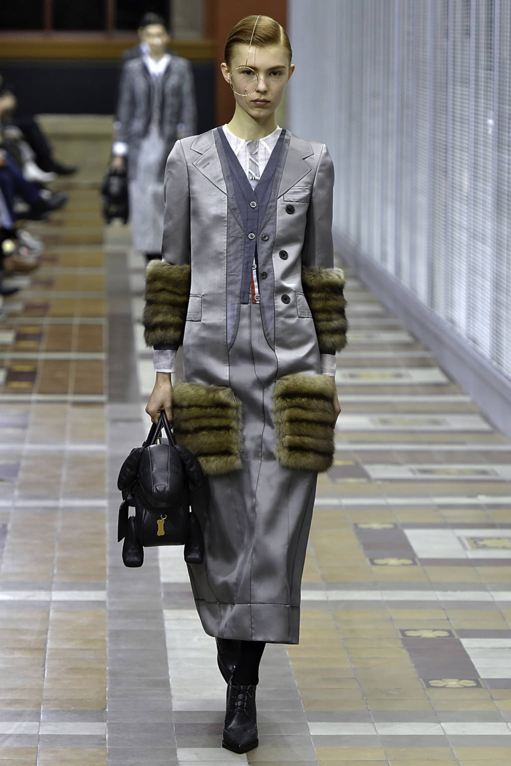 Fashion Week Paris Fall/Winter 2019 look 17 from the Thom Browne collection womenswear