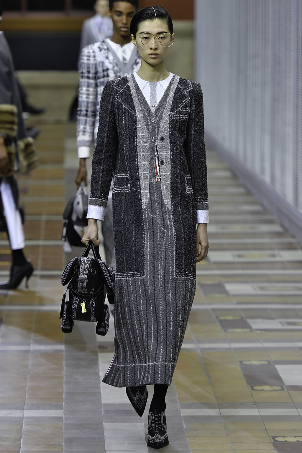Fashion Week Paris Fall/Winter 2019 look 22 from the Thom Browne collection 女装