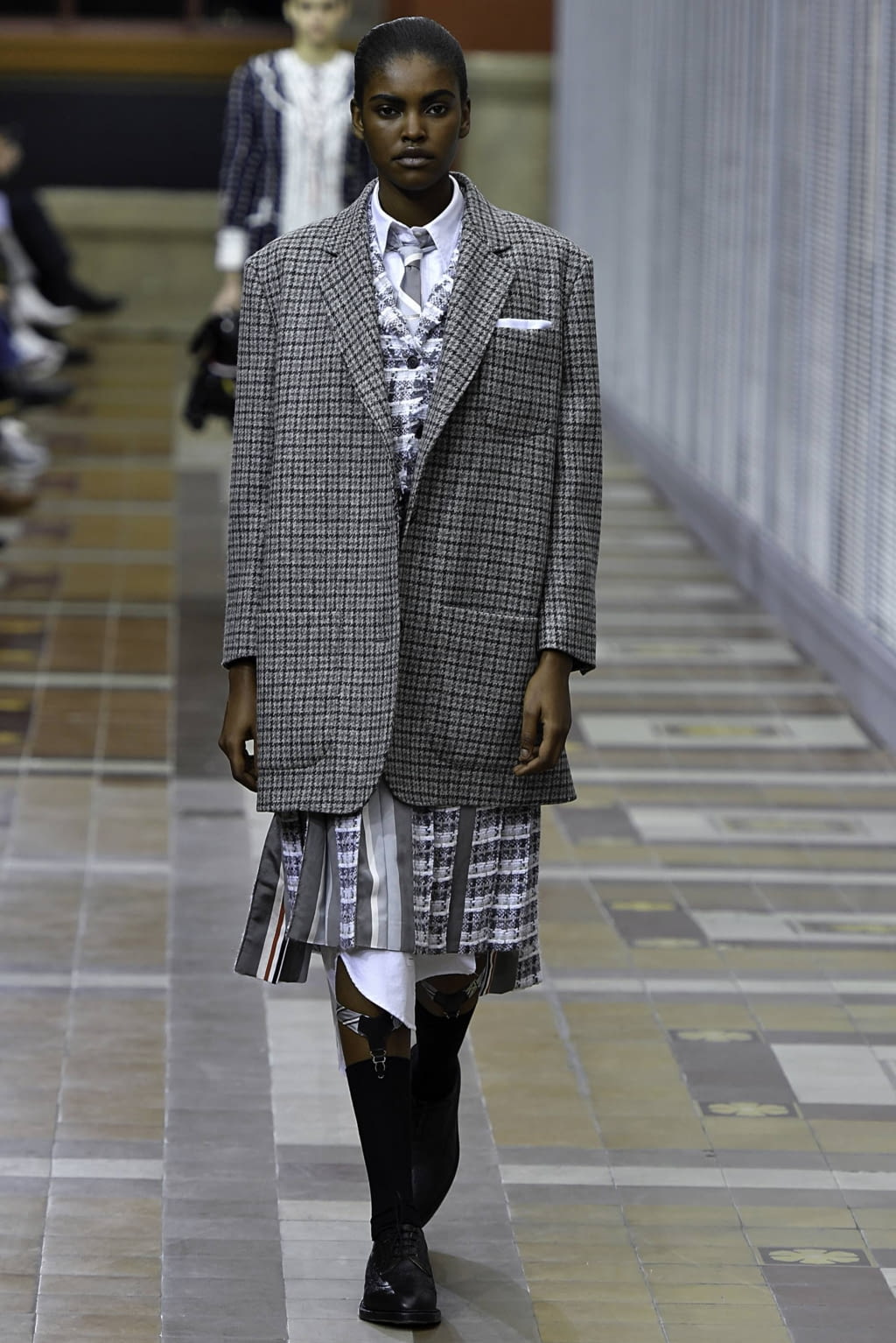 Fashion Week Paris Fall/Winter 2019 look 28 from the Thom Browne collection 女装