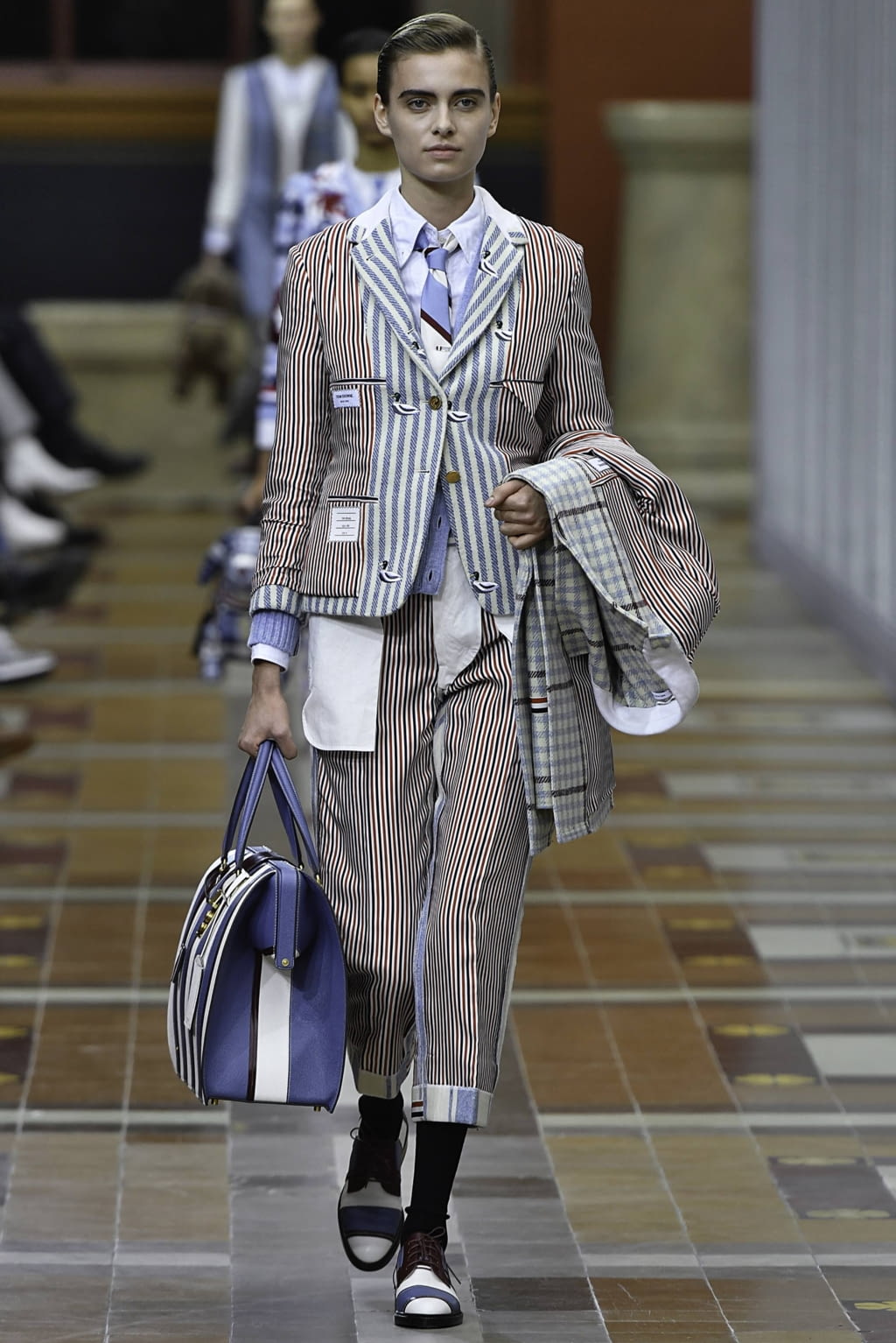 Fashion Week Paris Fall/Winter 2019 look 43 from the Thom Browne collection 女装