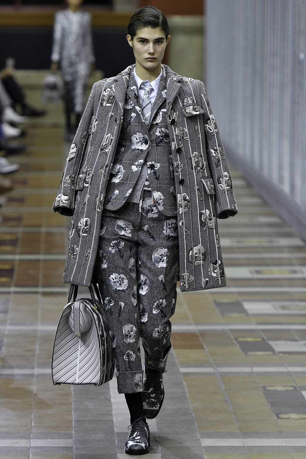 Fashion Week Paris Fall/Winter 2019 look 48 from the Thom Browne collection womenswear