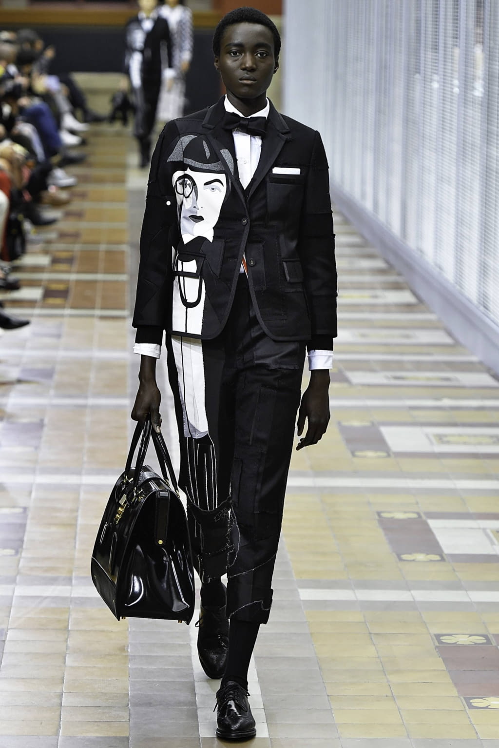 Fashion Week Paris Fall/Winter 2019 look 53 from the Thom Browne collection womenswear