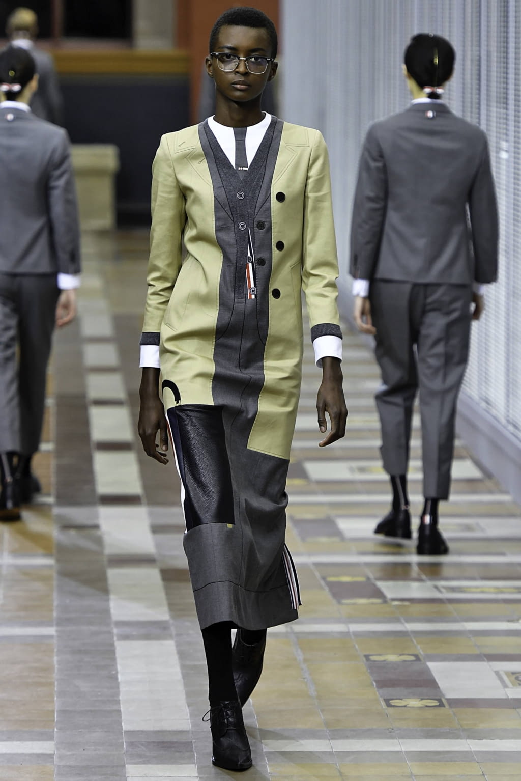 Fashion Week Paris Fall/Winter 2019 look 57 from the Thom Browne collection womenswear