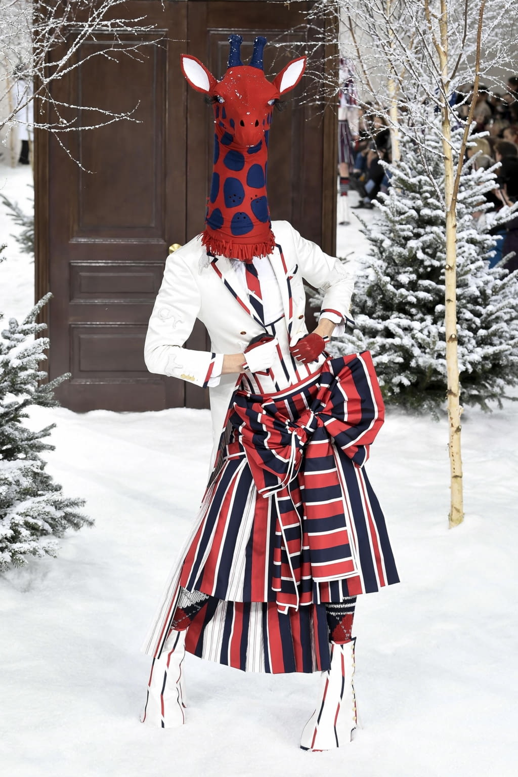 Fashion Week Paris Fall/Winter 2020 look 2 from the Thom Browne collection 女装