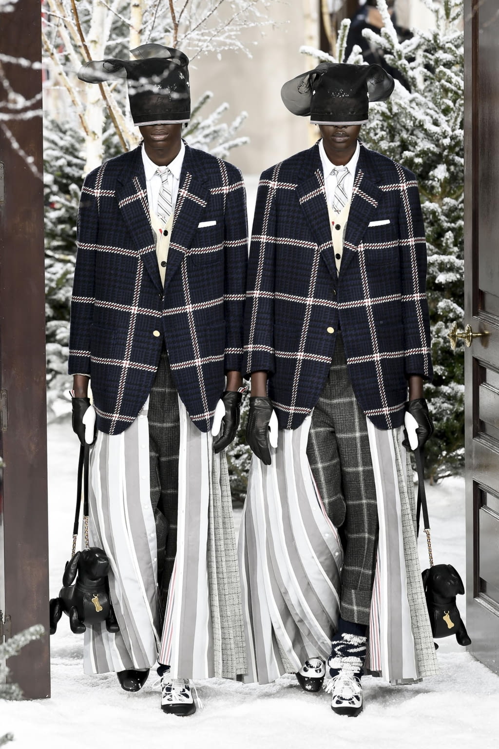 Fashion Week Paris Fall/Winter 2020 look 15 from the Thom Browne collection womenswear