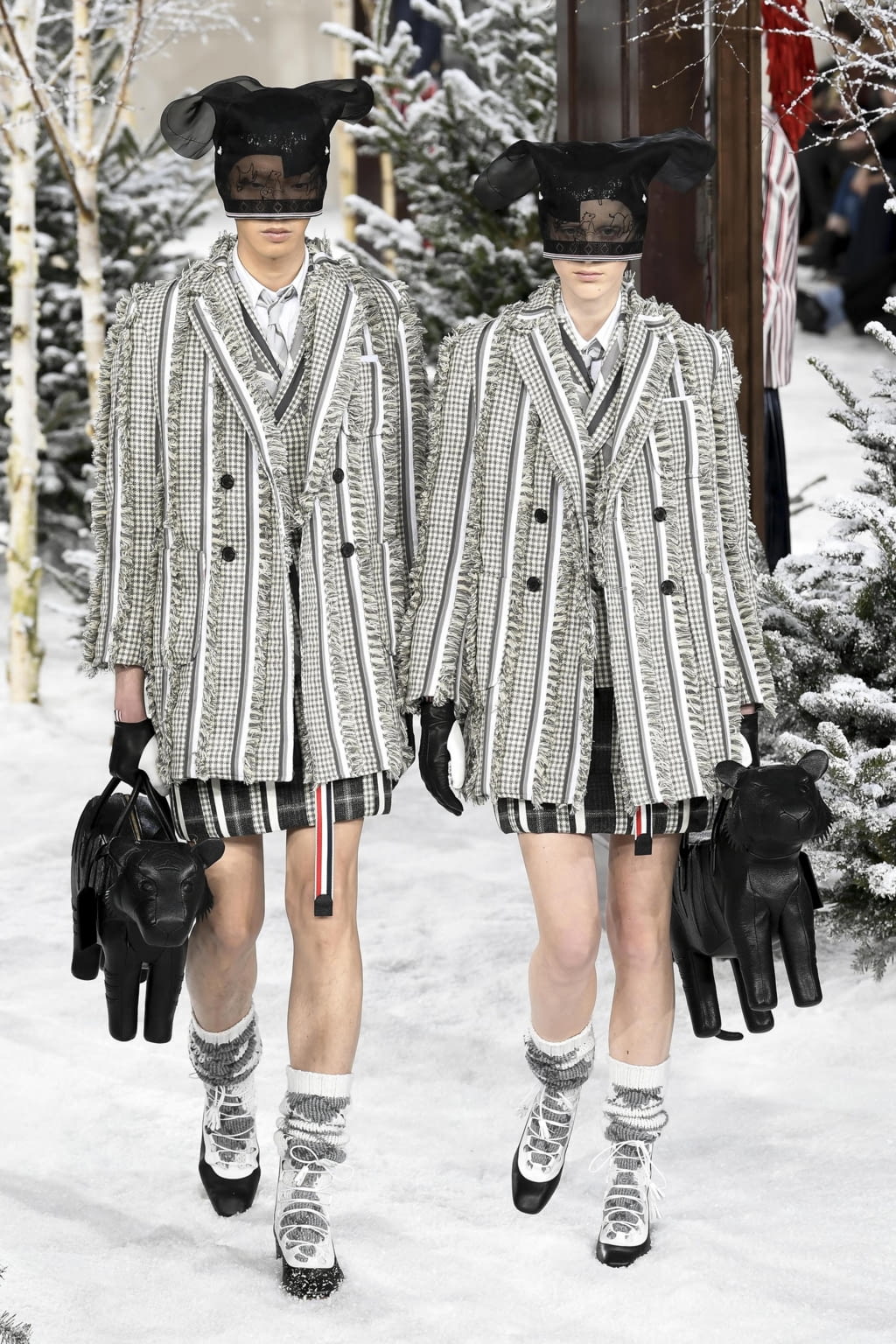 Fashion Week Paris Fall/Winter 2020 look 35 from the Thom Browne collection womenswear