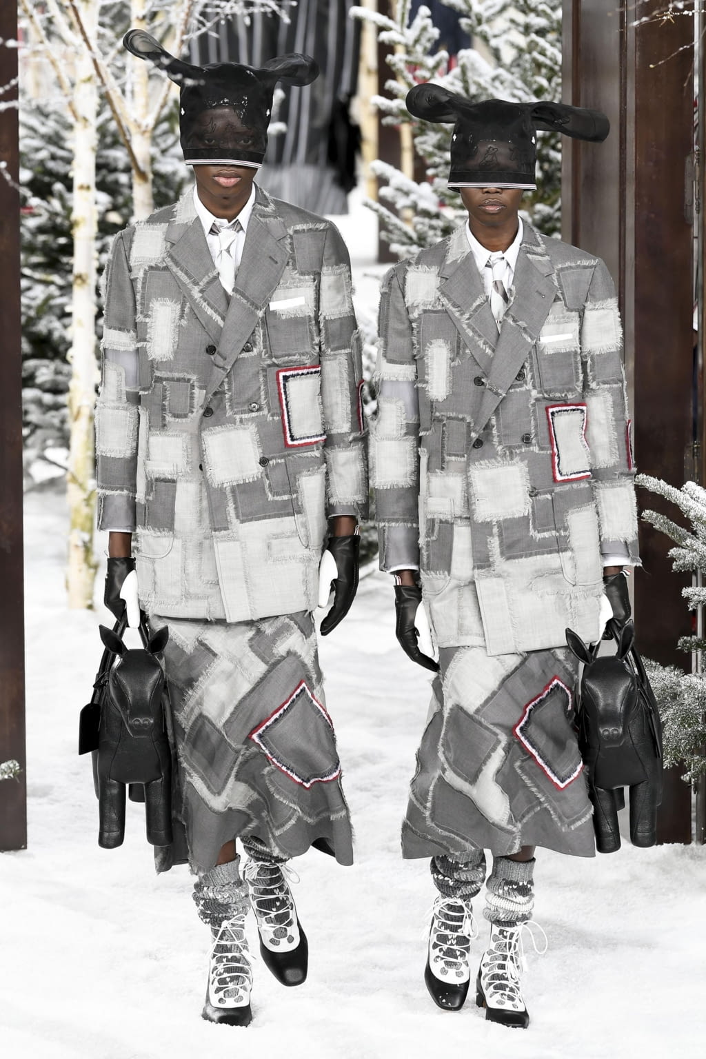 Fashion Week Paris Fall/Winter 2020 look 36 from the Thom Browne collection 女装