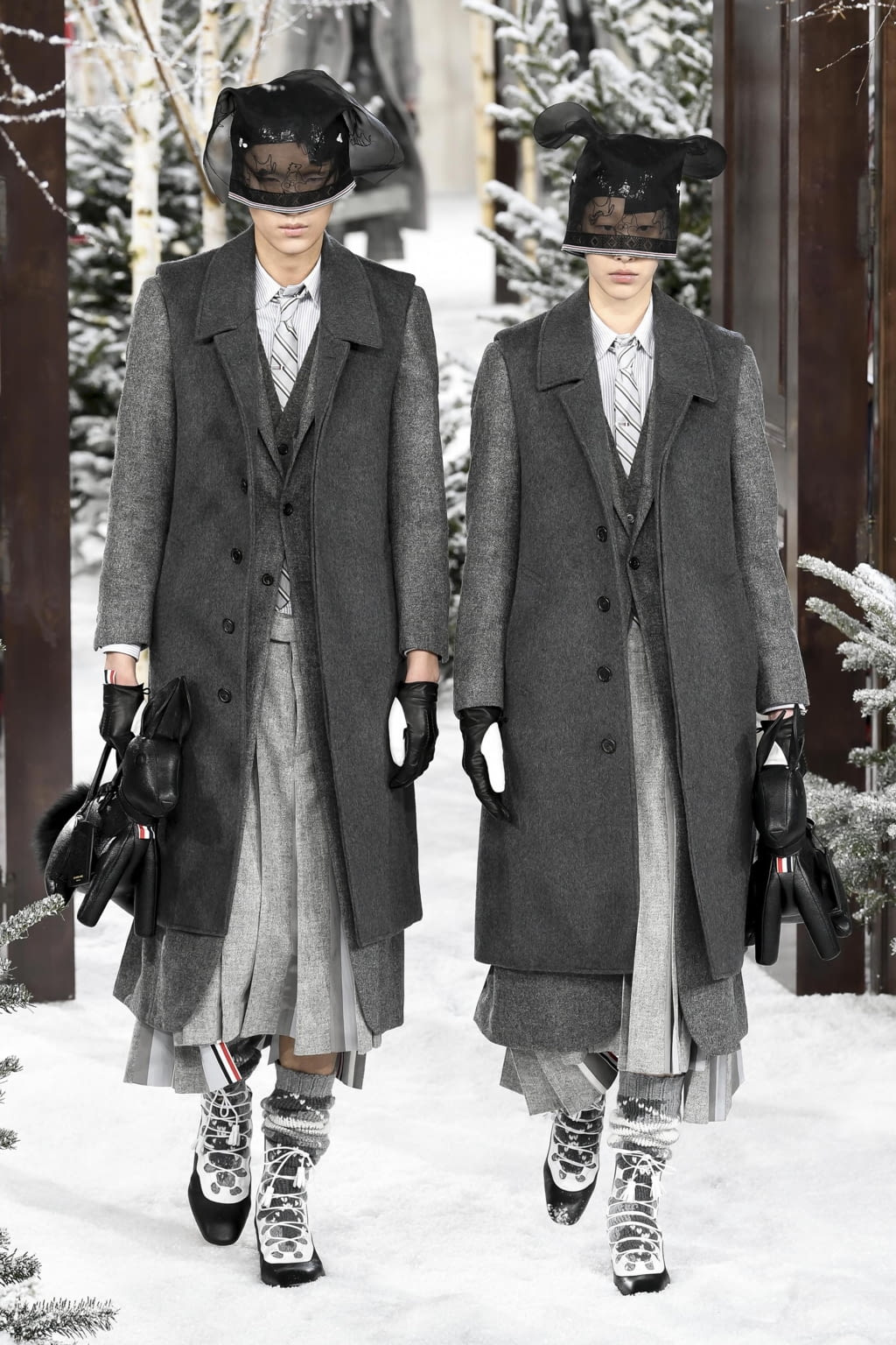 Fashion Week Paris Fall/Winter 2020 look 38 from the Thom Browne collection womenswear