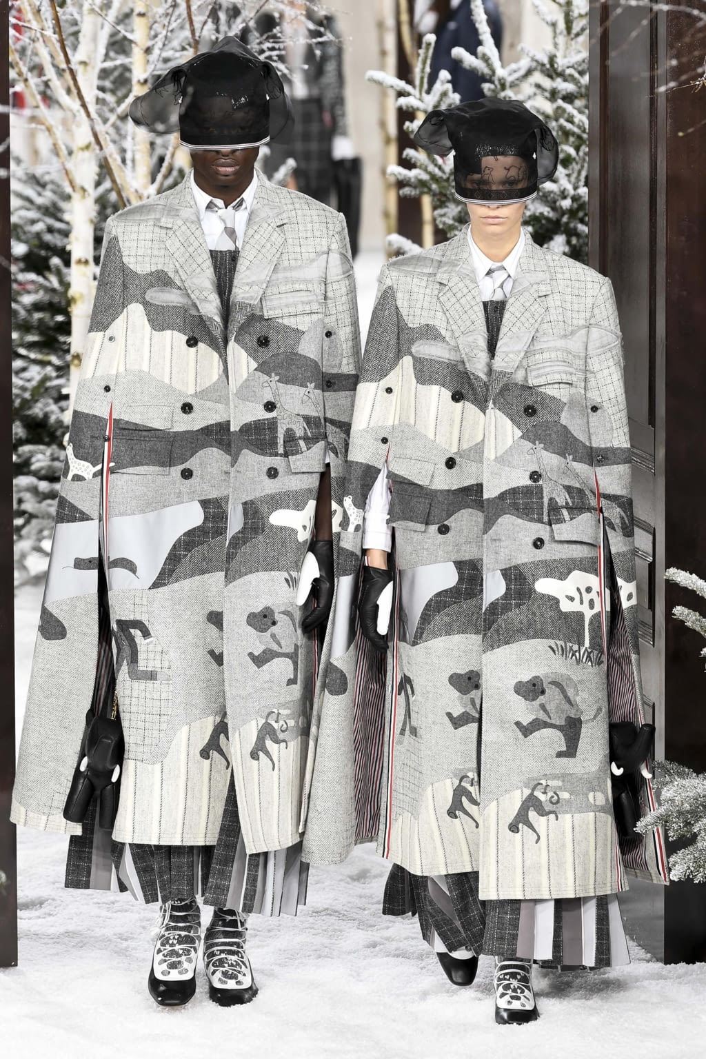 Fashion Week Paris Fall/Winter 2020 look 40 from the Thom Browne collection 女装