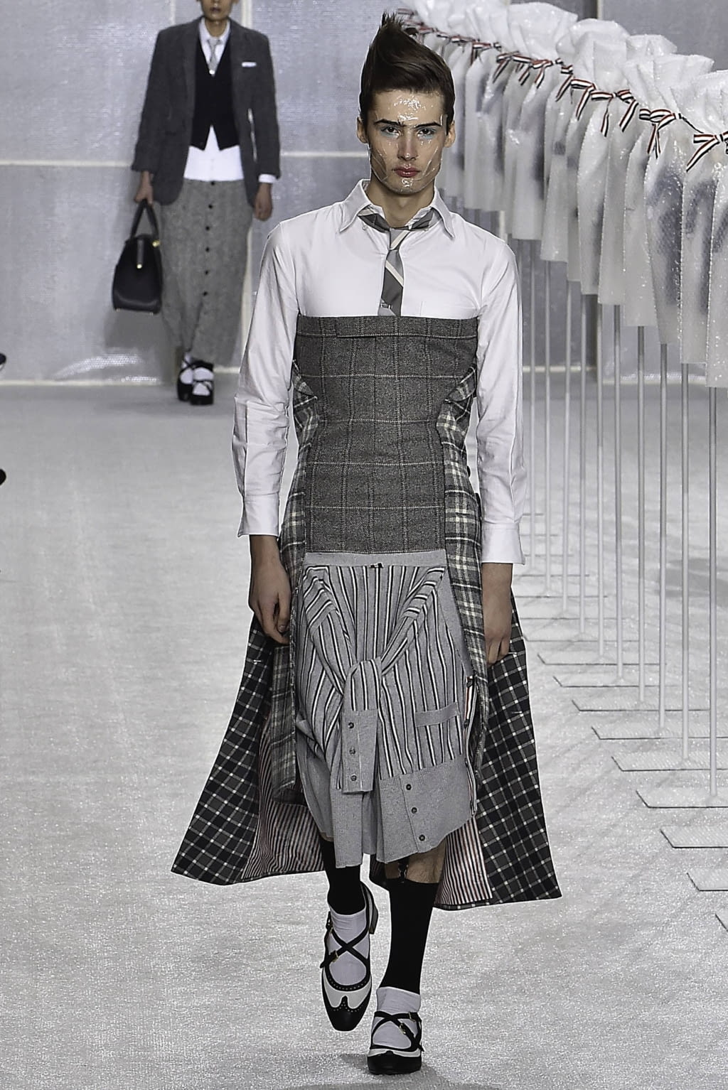 Fashion Week Paris Fall/Winter 2019 look 12 from the Thom Browne collection menswear