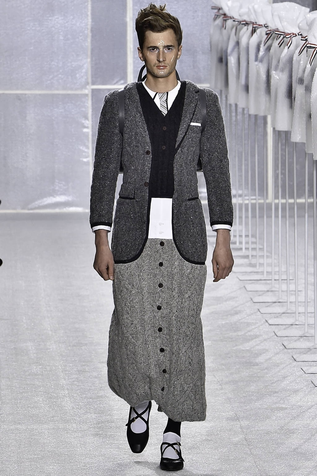 Fashion Week Paris Fall/Winter 2019 look 14 from the Thom Browne collection menswear