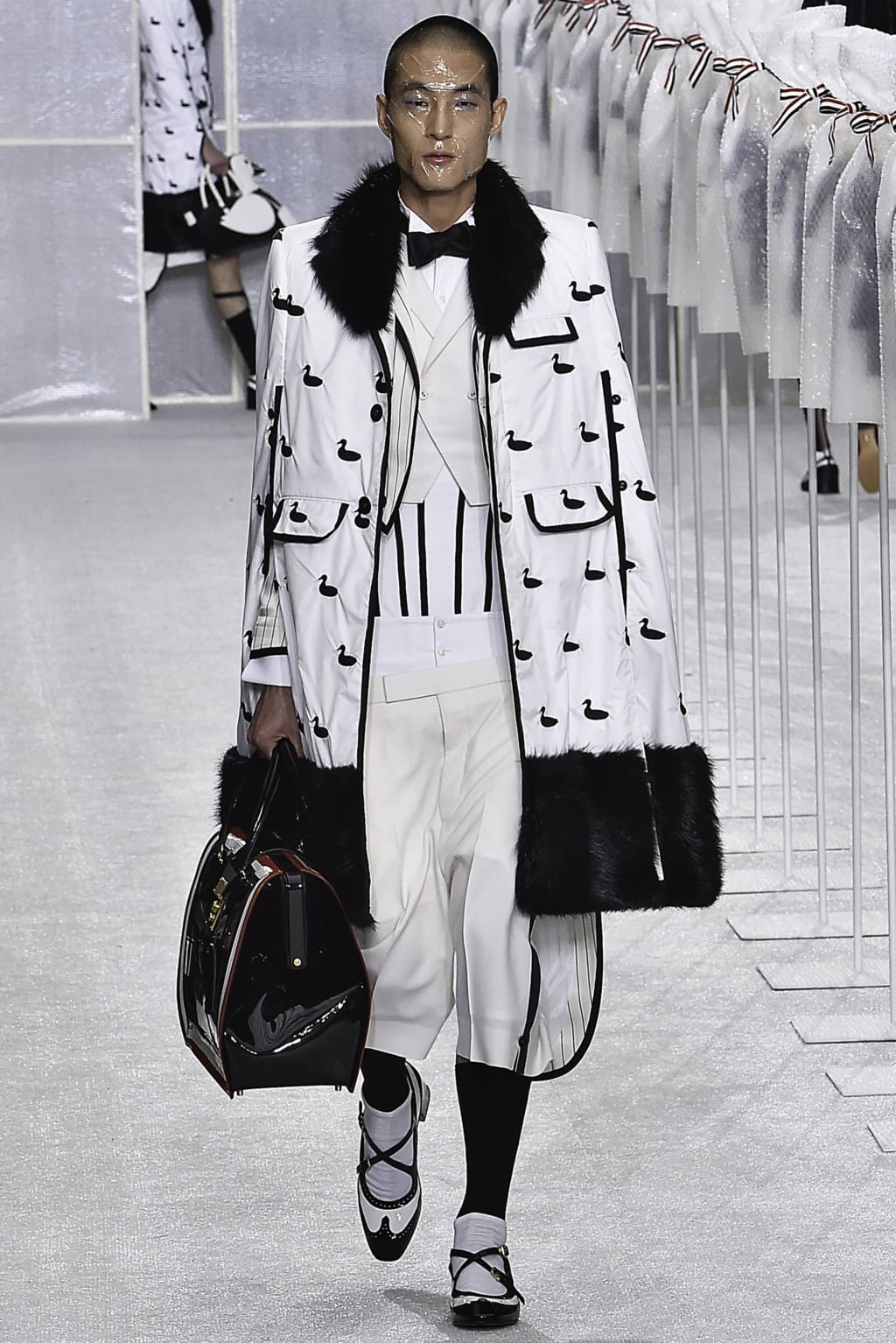 Fashion Week Paris Fall/Winter 2019 look 40 from the Thom Browne collection 男装