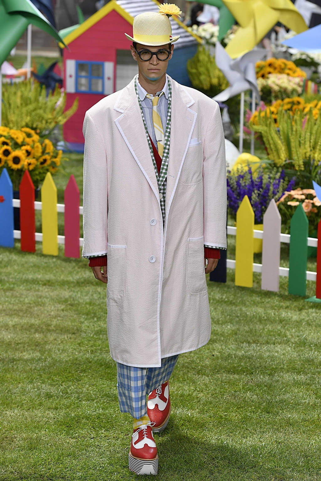Fashion Week Paris Spring/Summer 2019 look 13 from the Thom Browne collection 男装