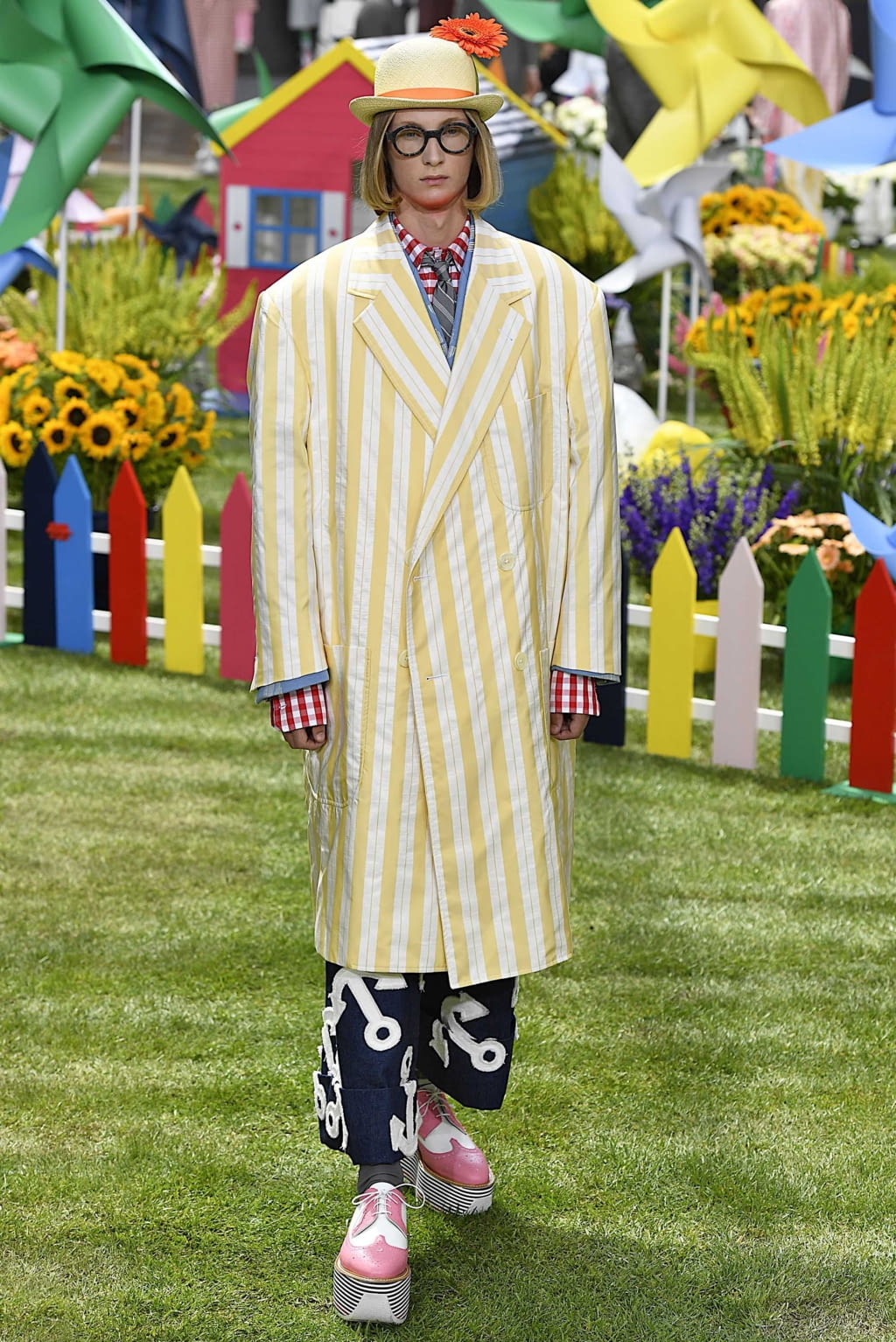 Fashion Week Paris Spring/Summer 2019 look 21 from the Thom Browne collection menswear