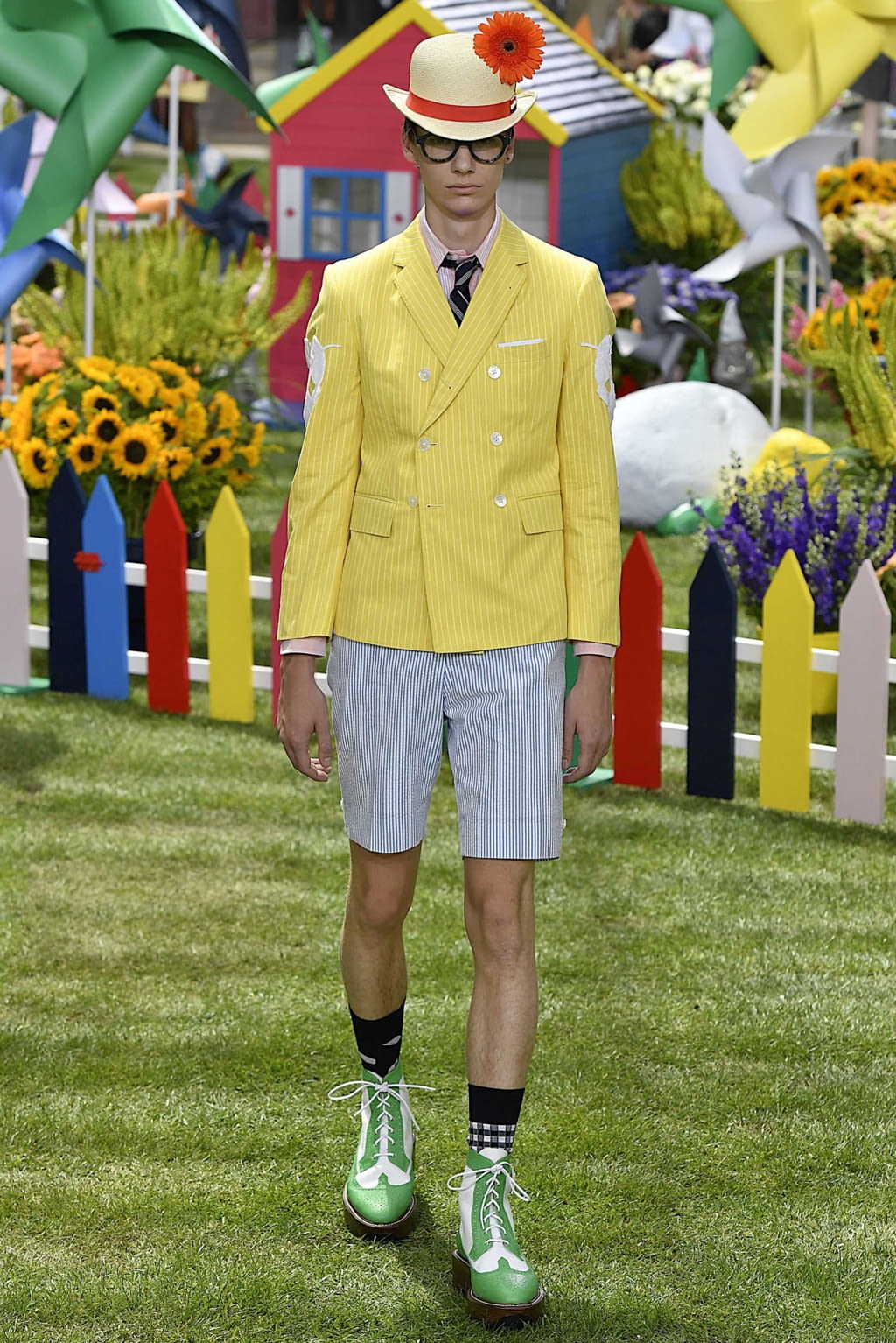 Fashion Week Paris Spring/Summer 2019 look 34 from the Thom Browne collection menswear