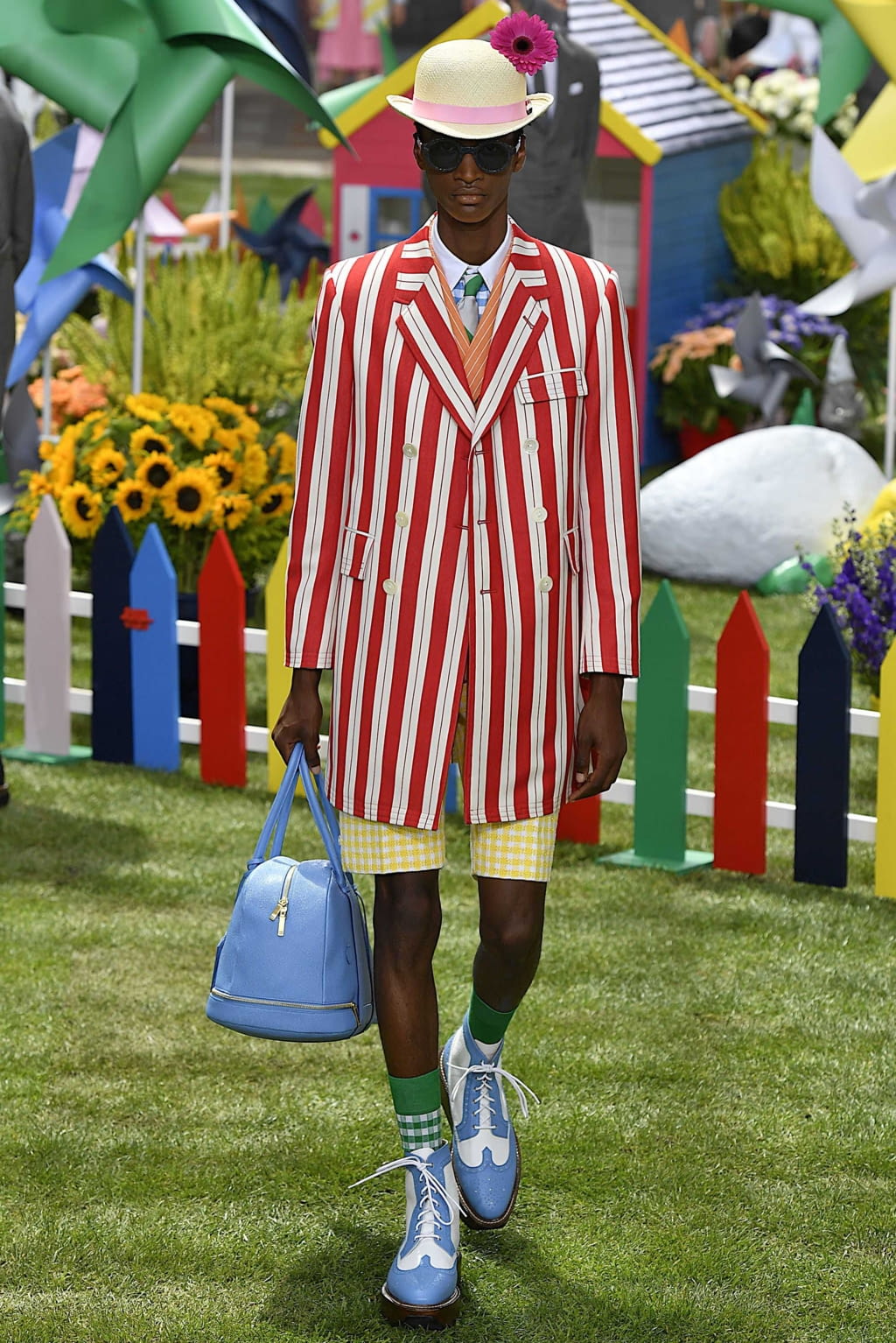 Fashion Week Paris Spring/Summer 2019 look 37 from the Thom Browne collection menswear