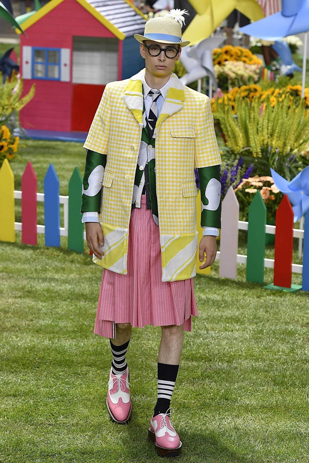 Fashion Week Paris Spring/Summer 2019 look 40 from the Thom Browne collection 男装