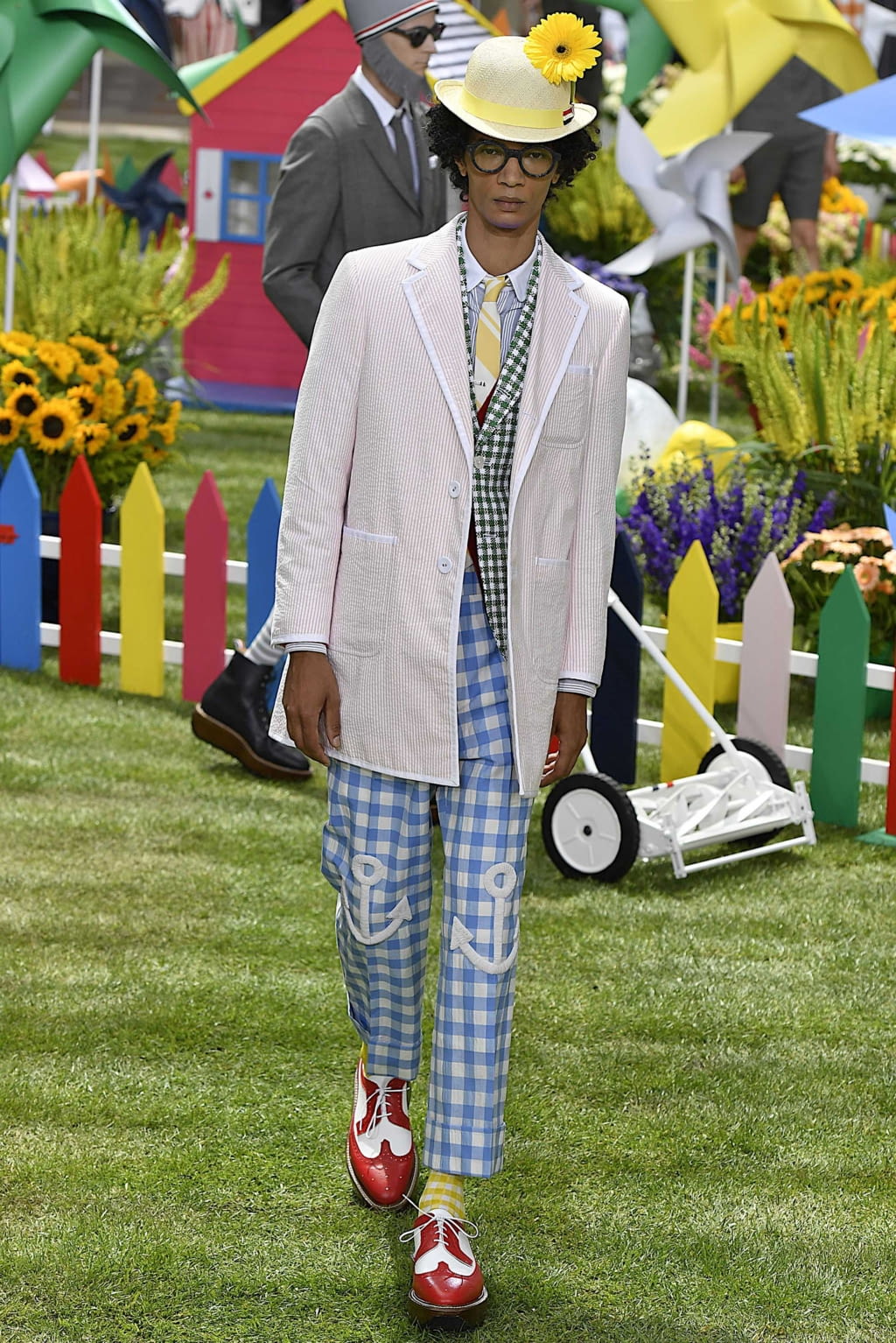 Fashion Week Paris Spring/Summer 2019 look 41 from the Thom Browne collection menswear