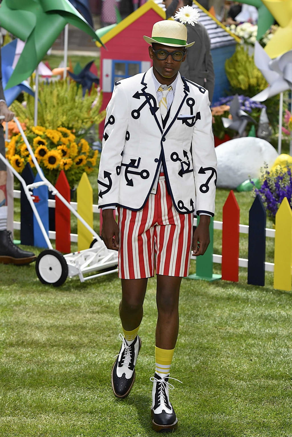 Fashion Week Paris Spring/Summer 2019 look 42 from the Thom Browne collection 男装