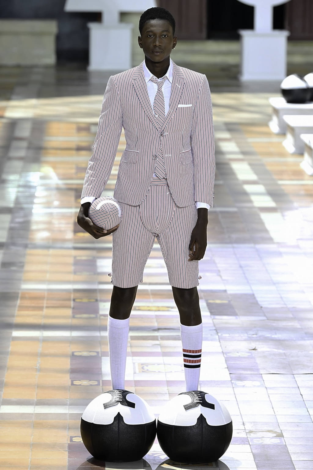 Fashion Week Paris Spring/Summer 2020 look 1 from the Thom Browne collection menswear