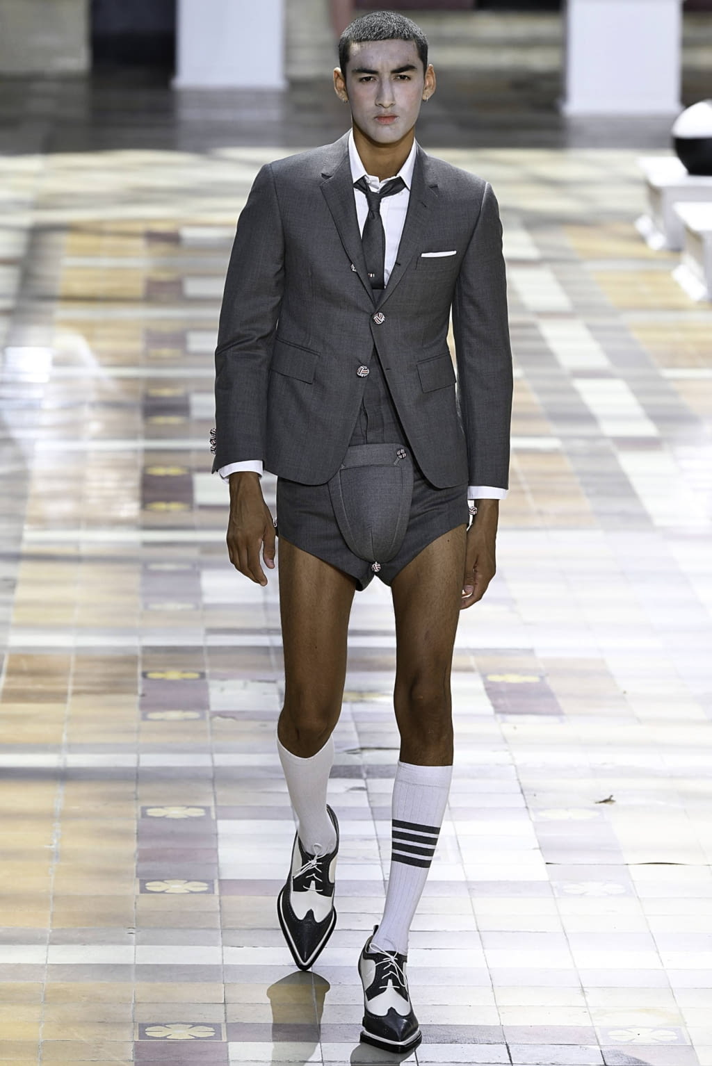 Fashion Week Paris Spring/Summer 2020 look 11 from the Thom Browne collection menswear