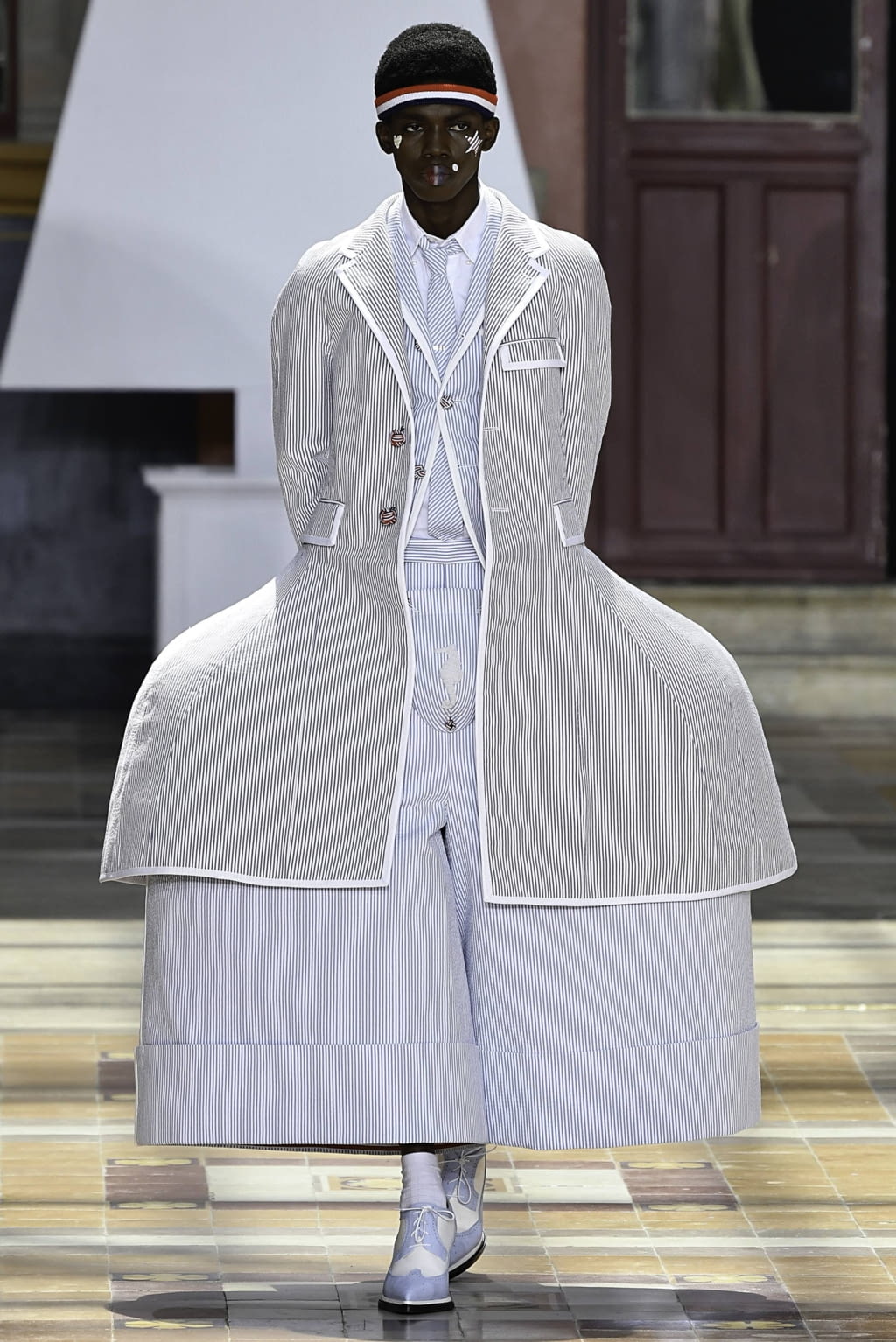 Fashion Week Paris Spring/Summer 2020 look 17 from the Thom Browne collection menswear