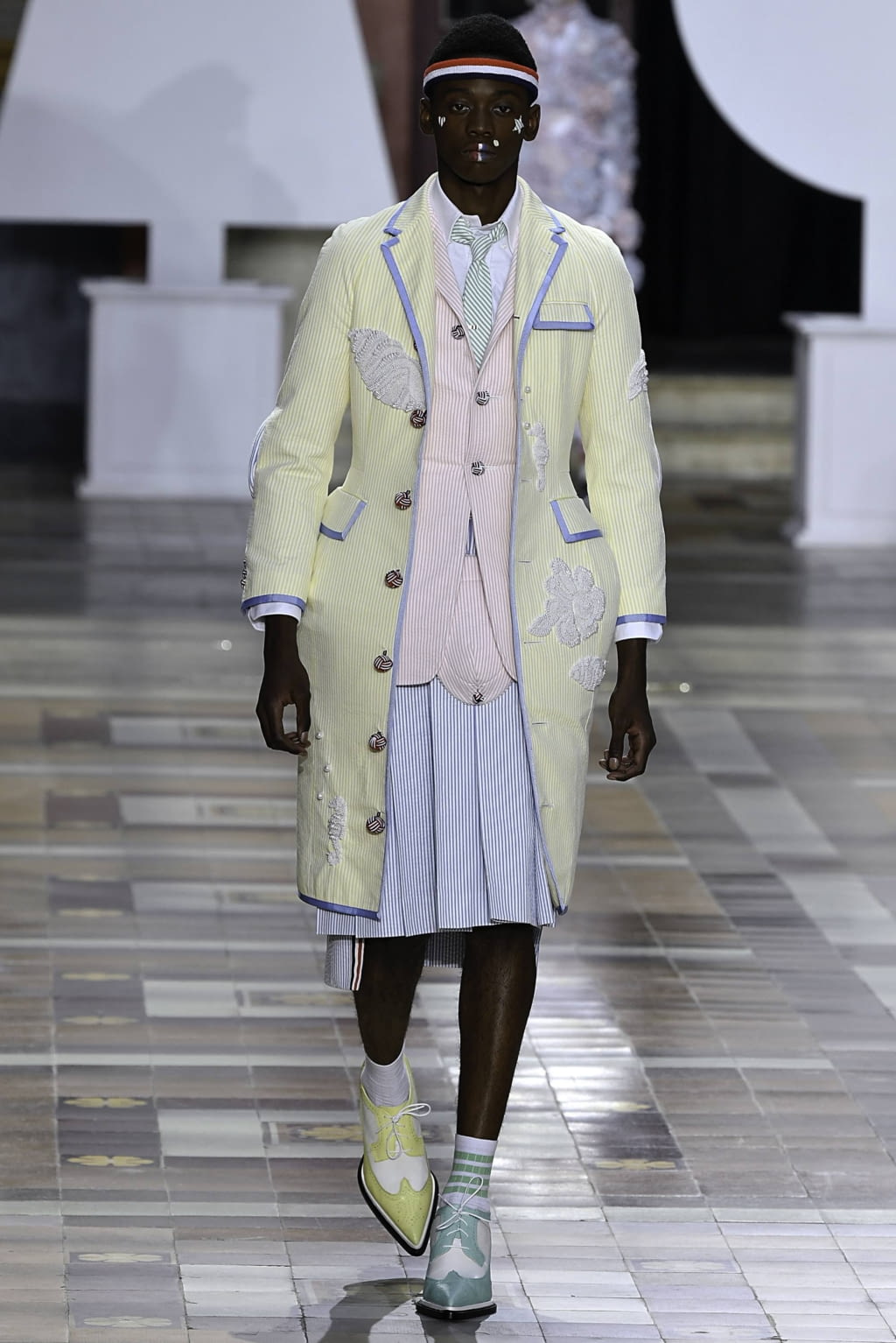 Fashion Week Paris Spring/Summer 2020 look 34 from the Thom Browne collection 男装
