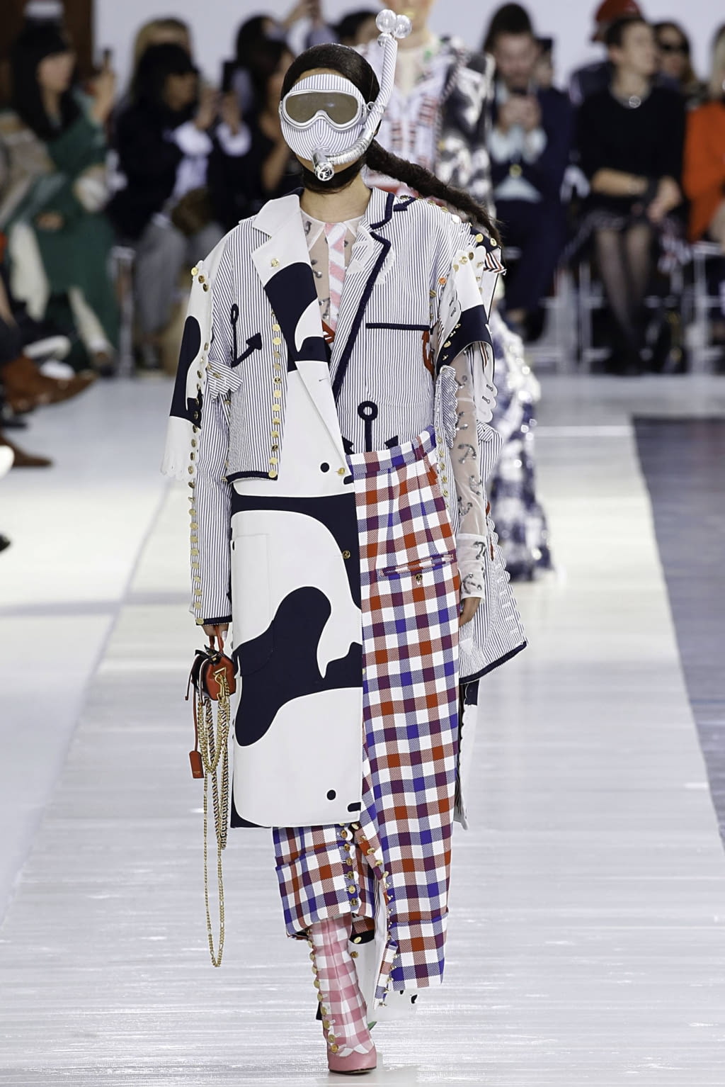Fashion Week Paris Spring/Summer 2019 look 7 from the Thom Browne collection womenswear