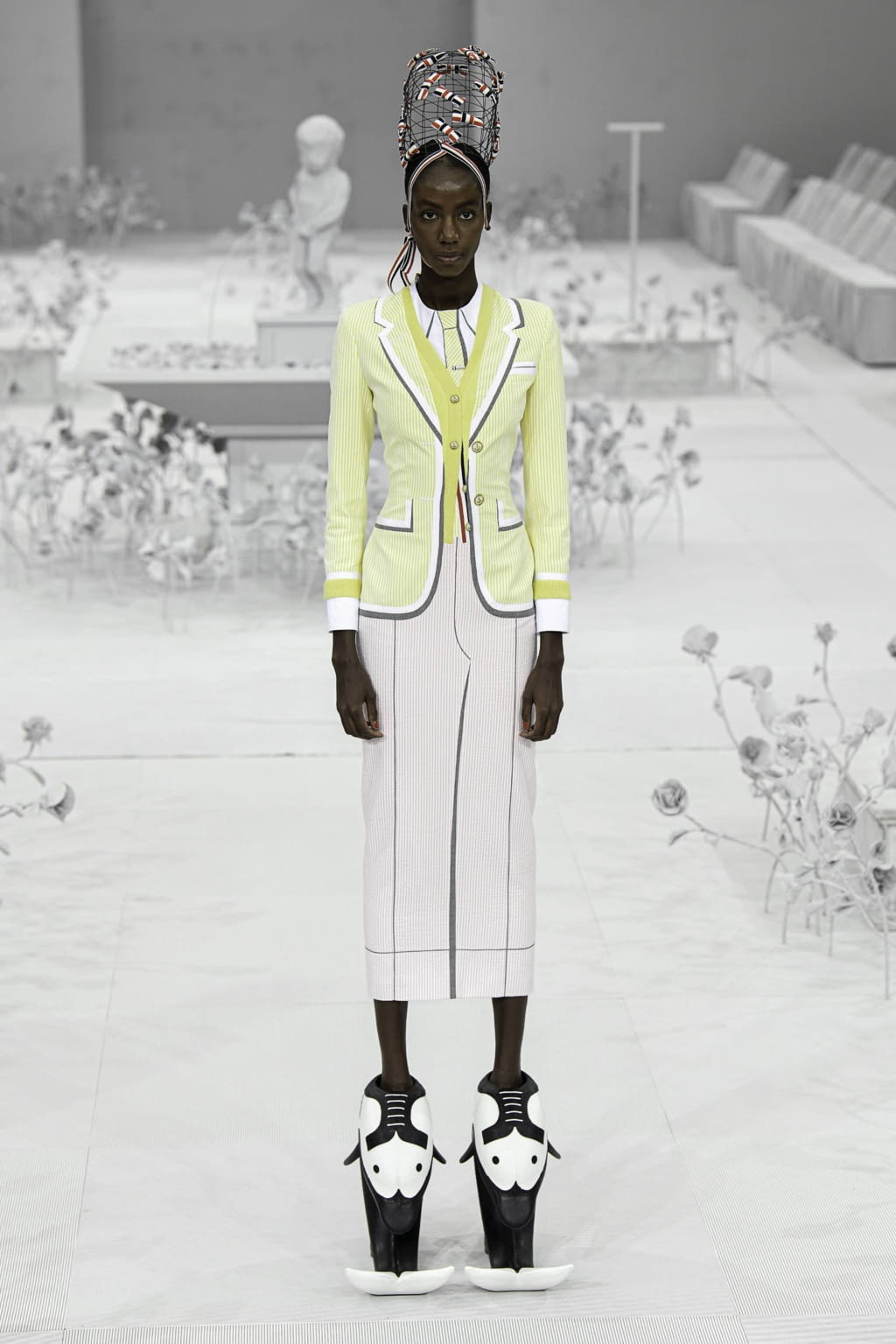 Fashion Week Paris Spring/Summer 2020 look 2 from the Thom Browne collection womenswear